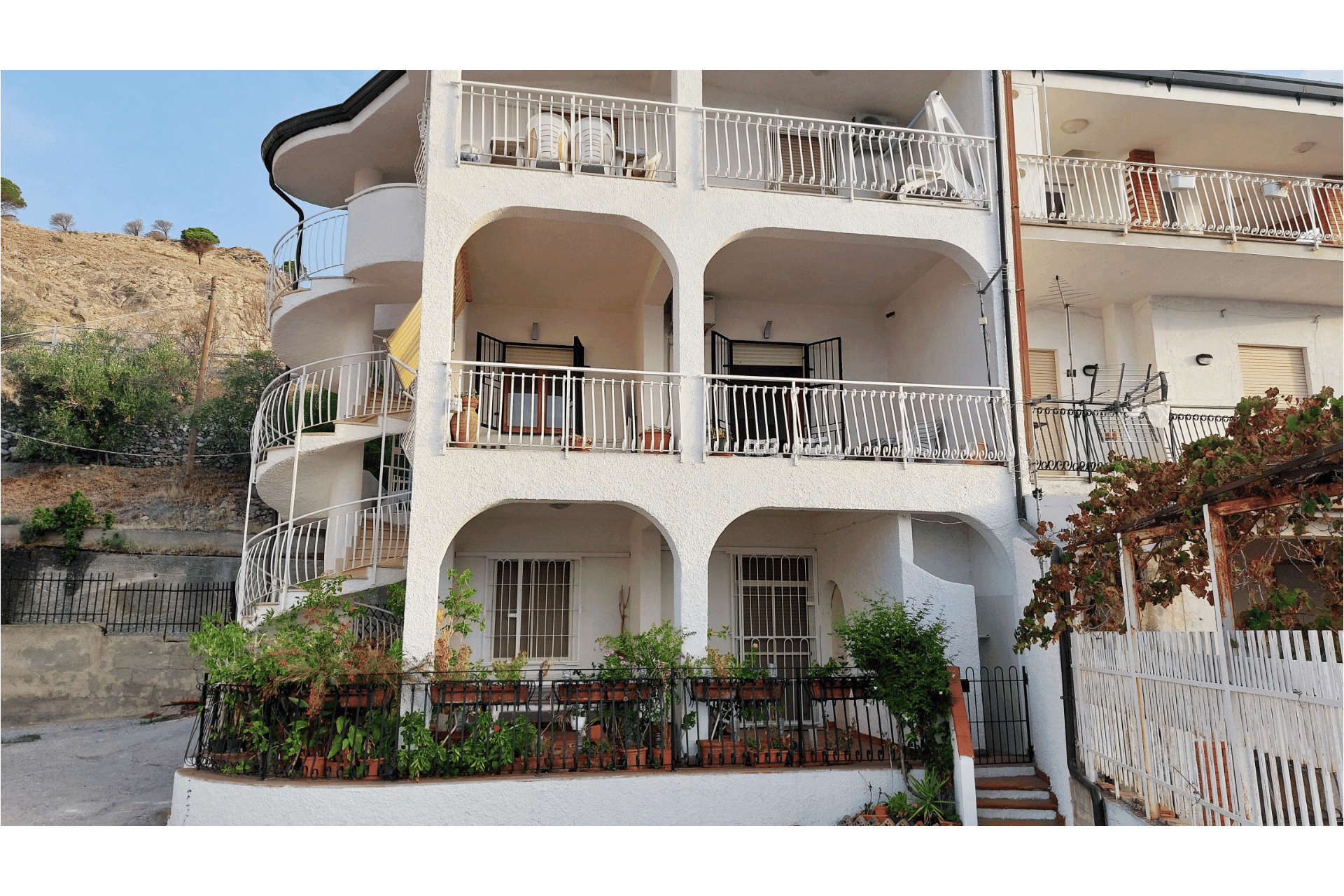 External facade - terrace view