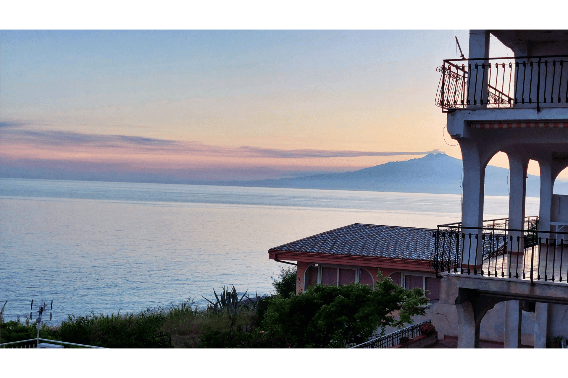 Corallo Blu terrace view - Etna