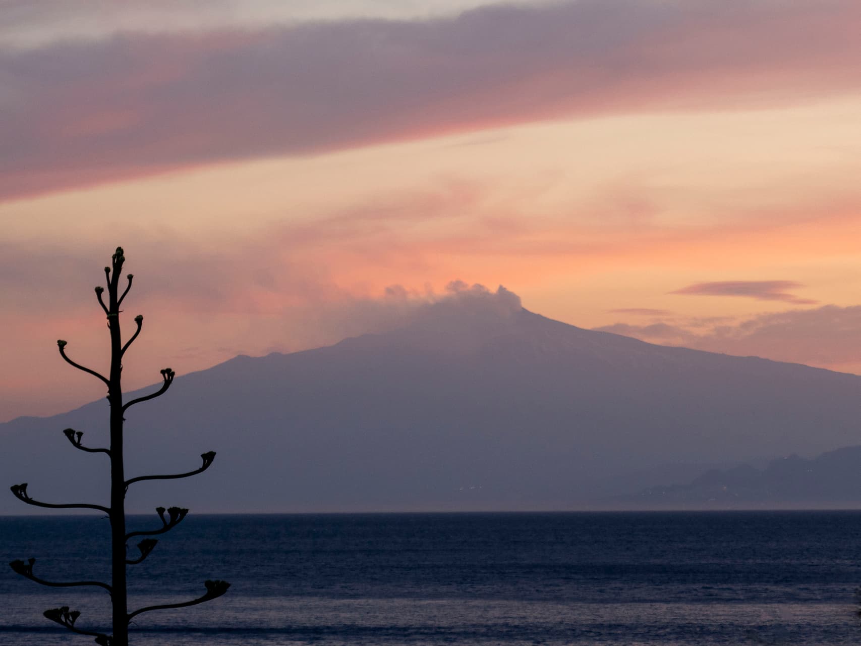 Riaci Capo vista Etna tramonto dal terrazzo