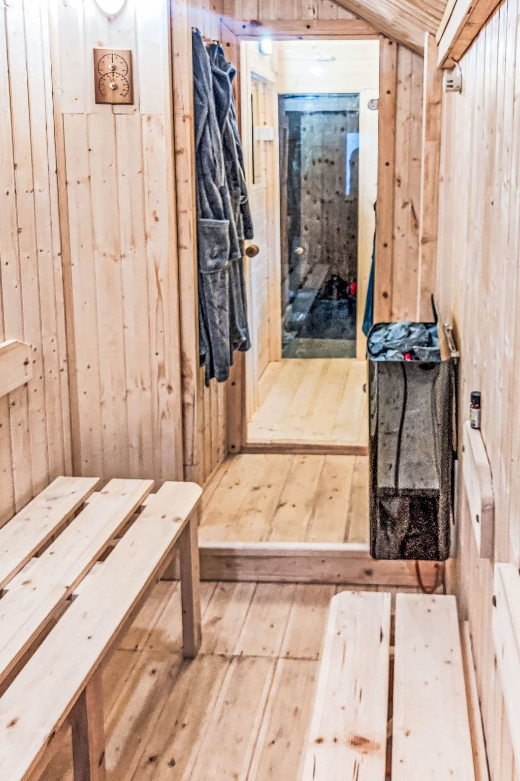 Bathroom / Wellness