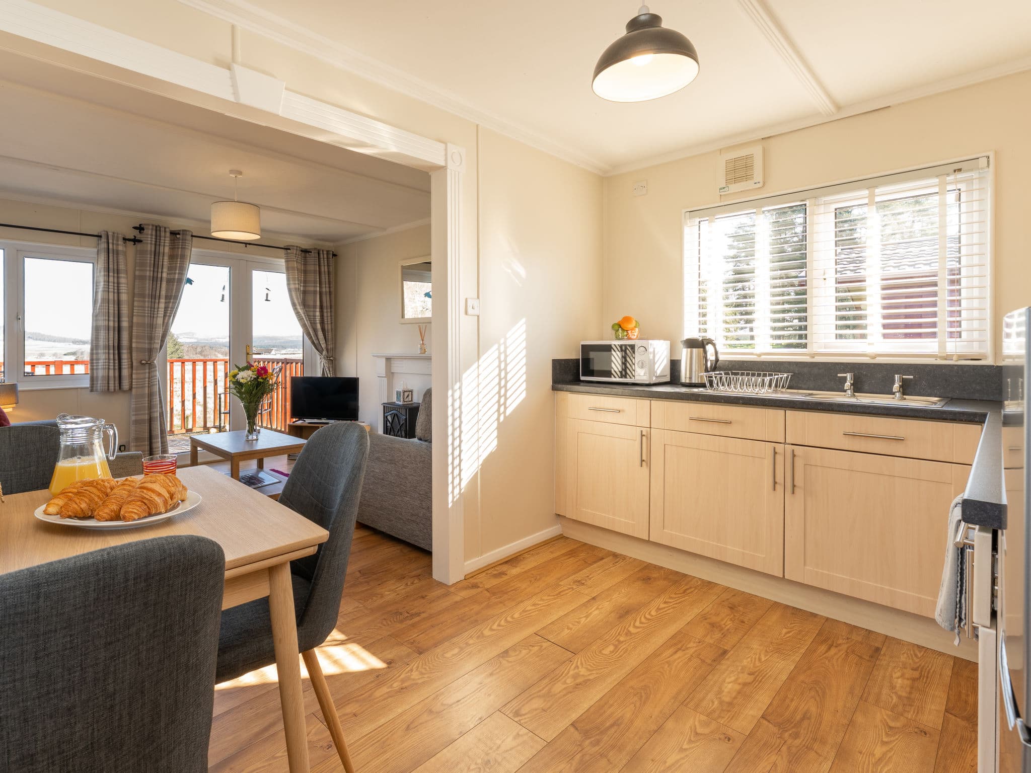 Kitchen / Dining Room