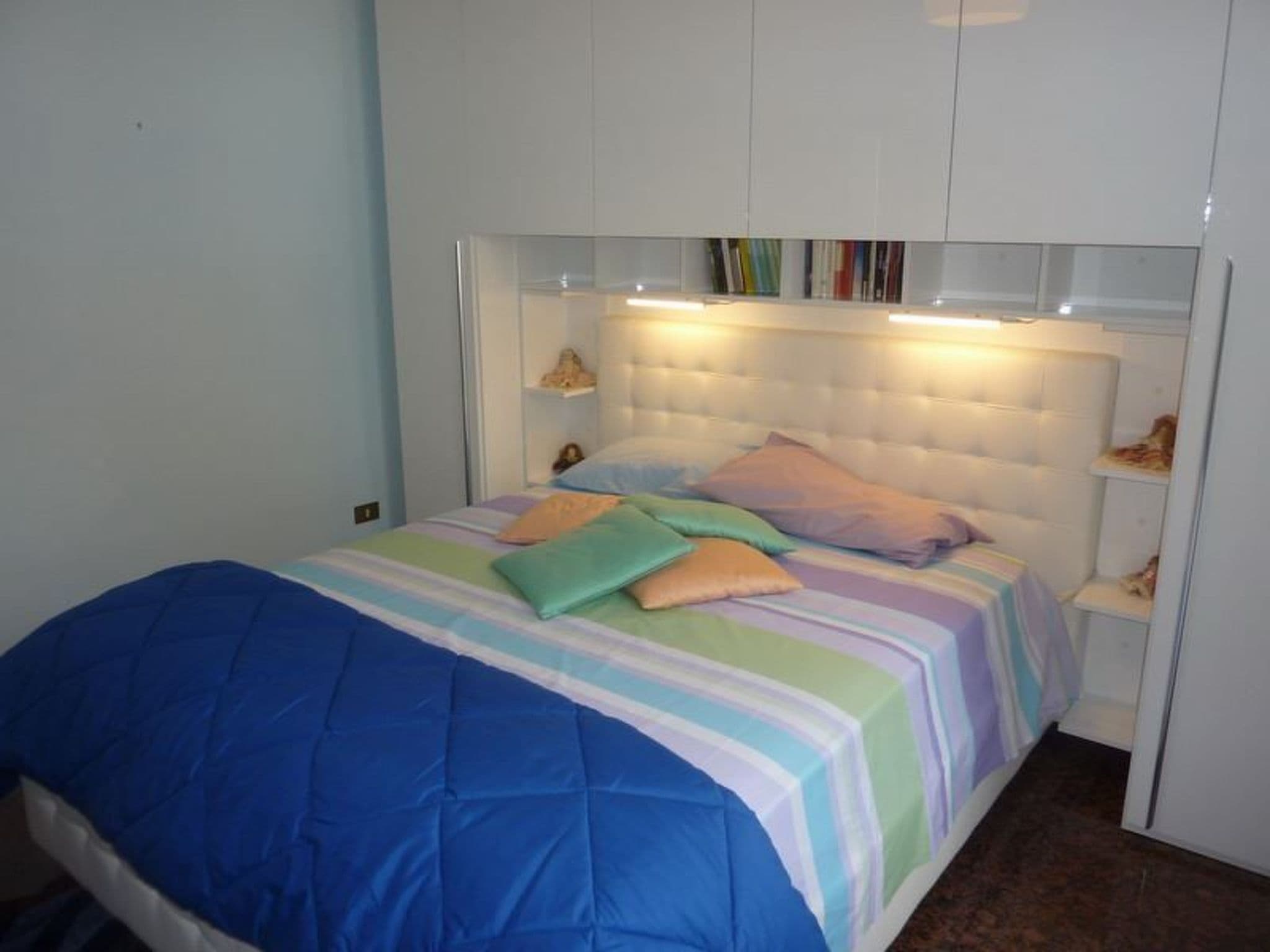 Gallery Image 13