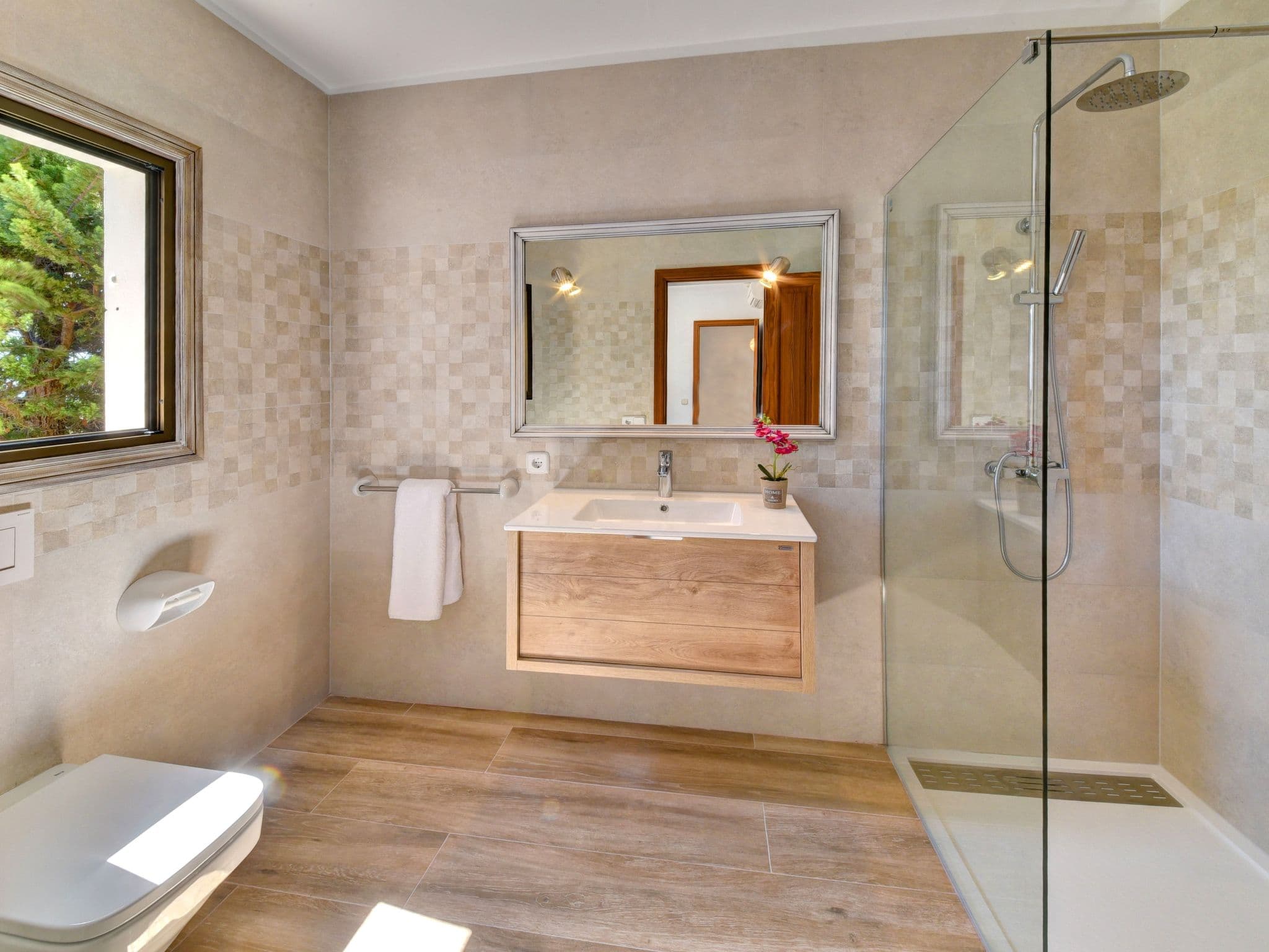 Bathroom / Wellness