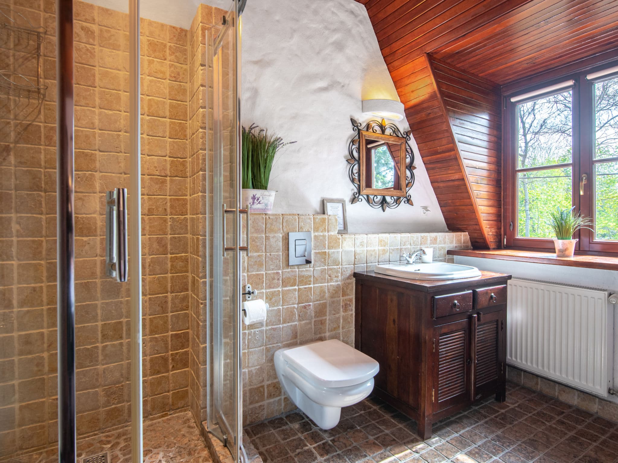 Bathroom / Wellness