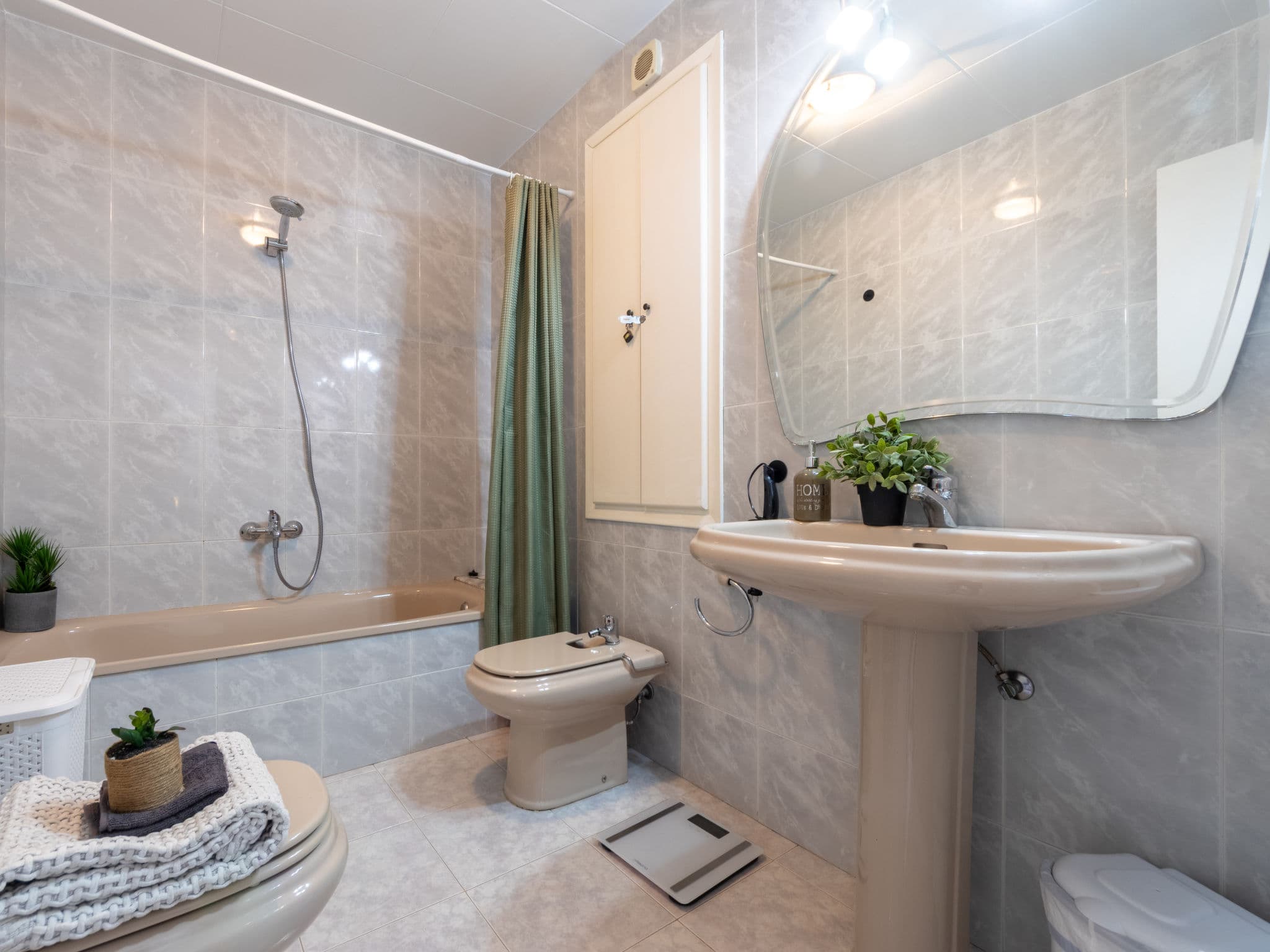 Bathroom / Wellness