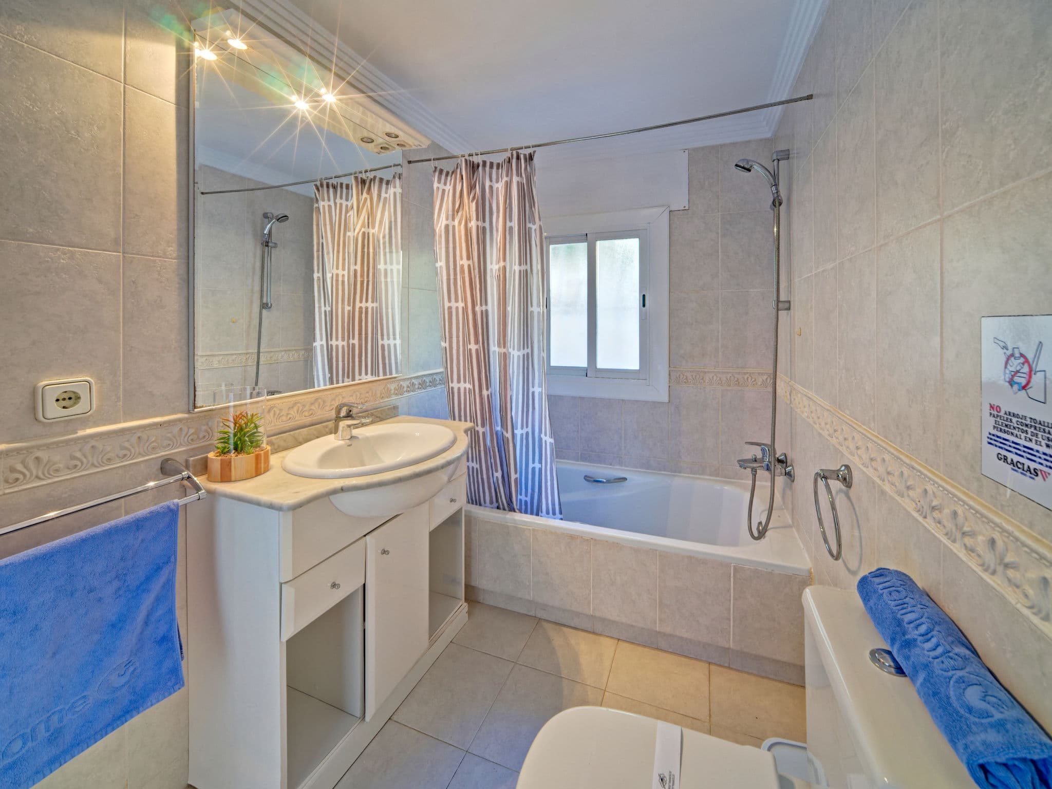 Bathroom / Wellness