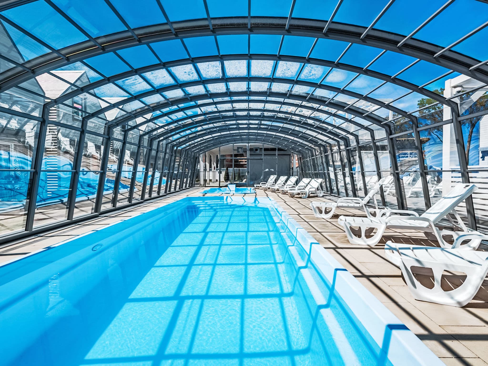 Pool Indoor