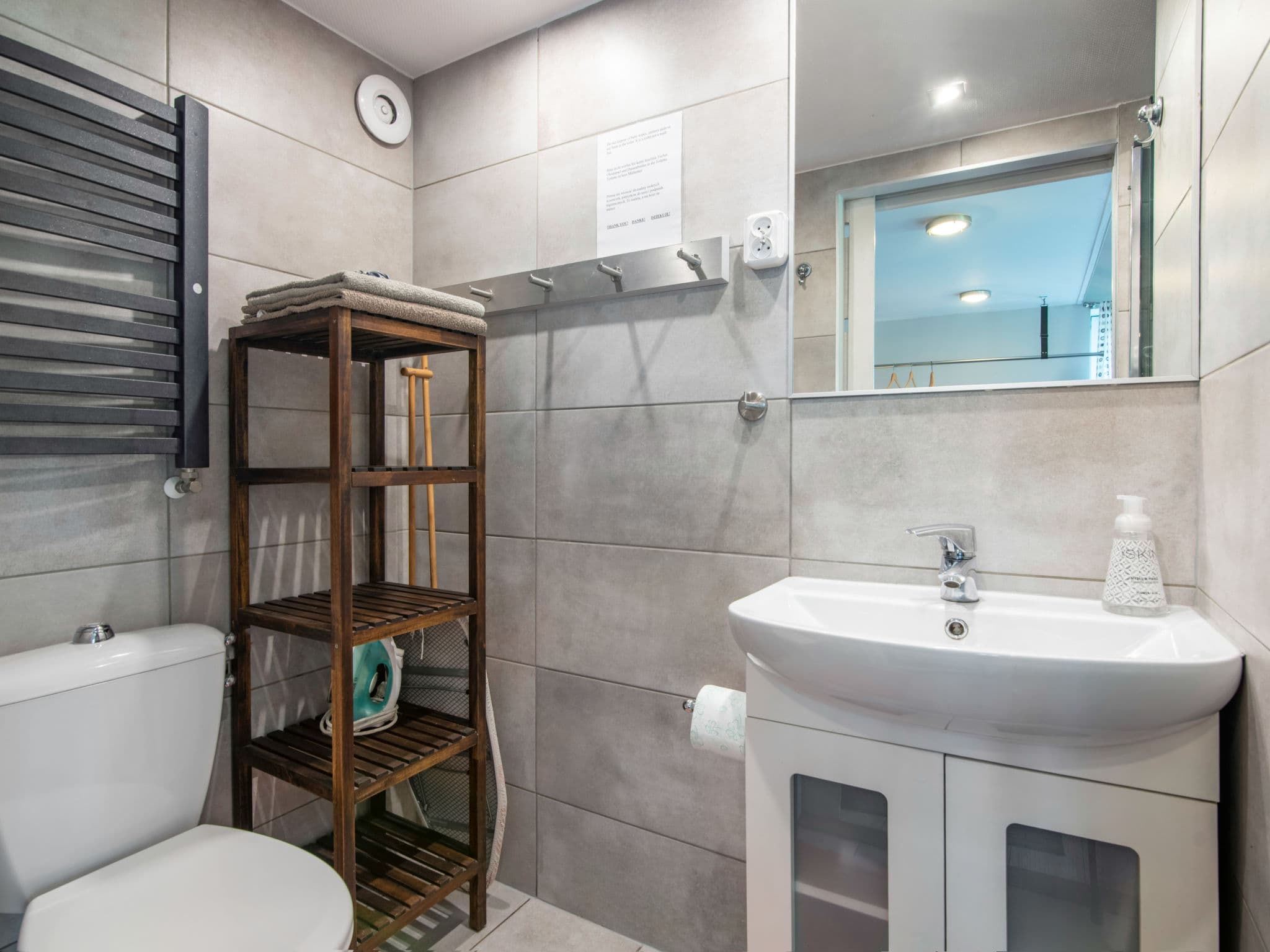 Bathroom / Wellness