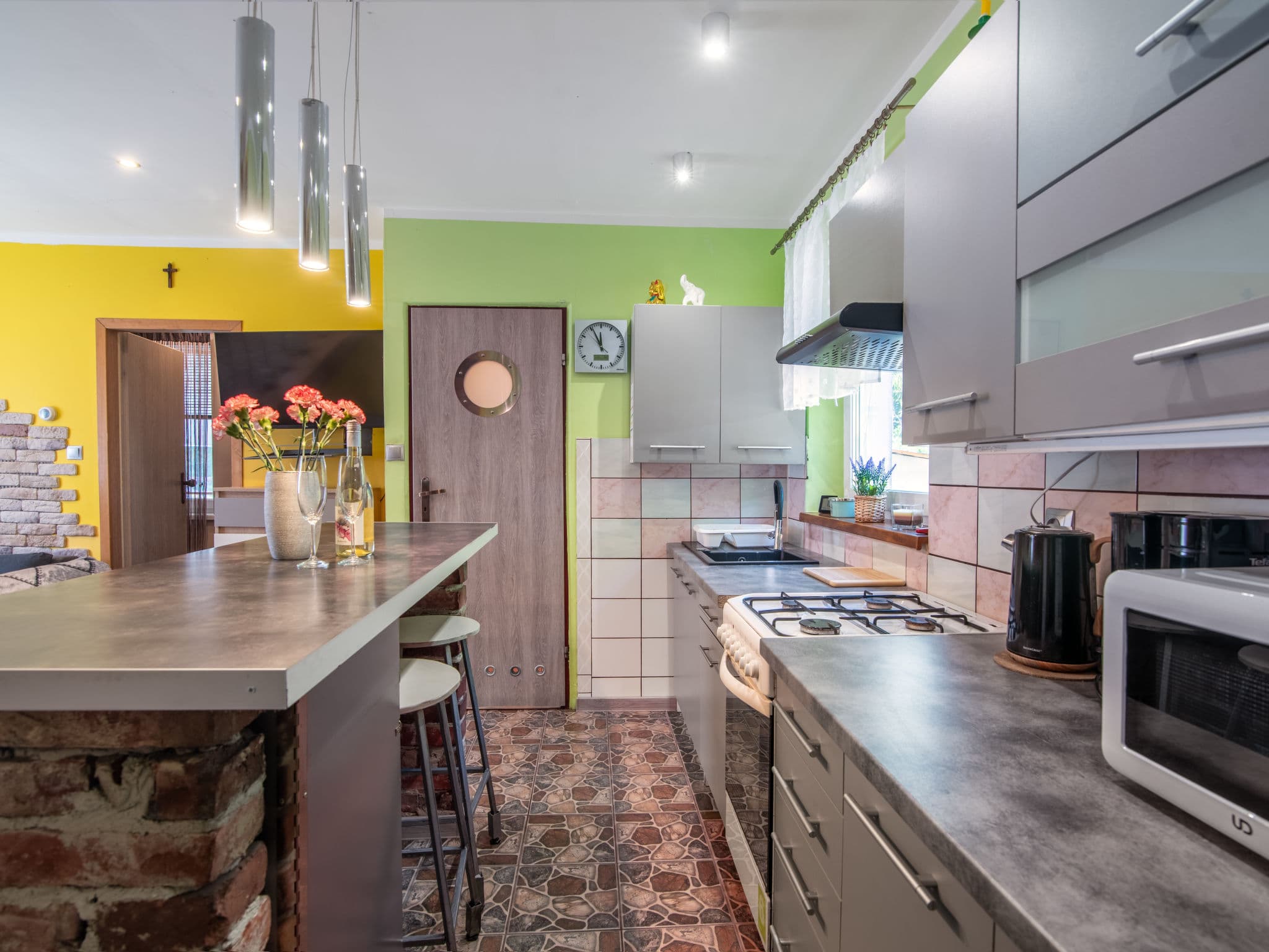 Kitchen / Dining Room