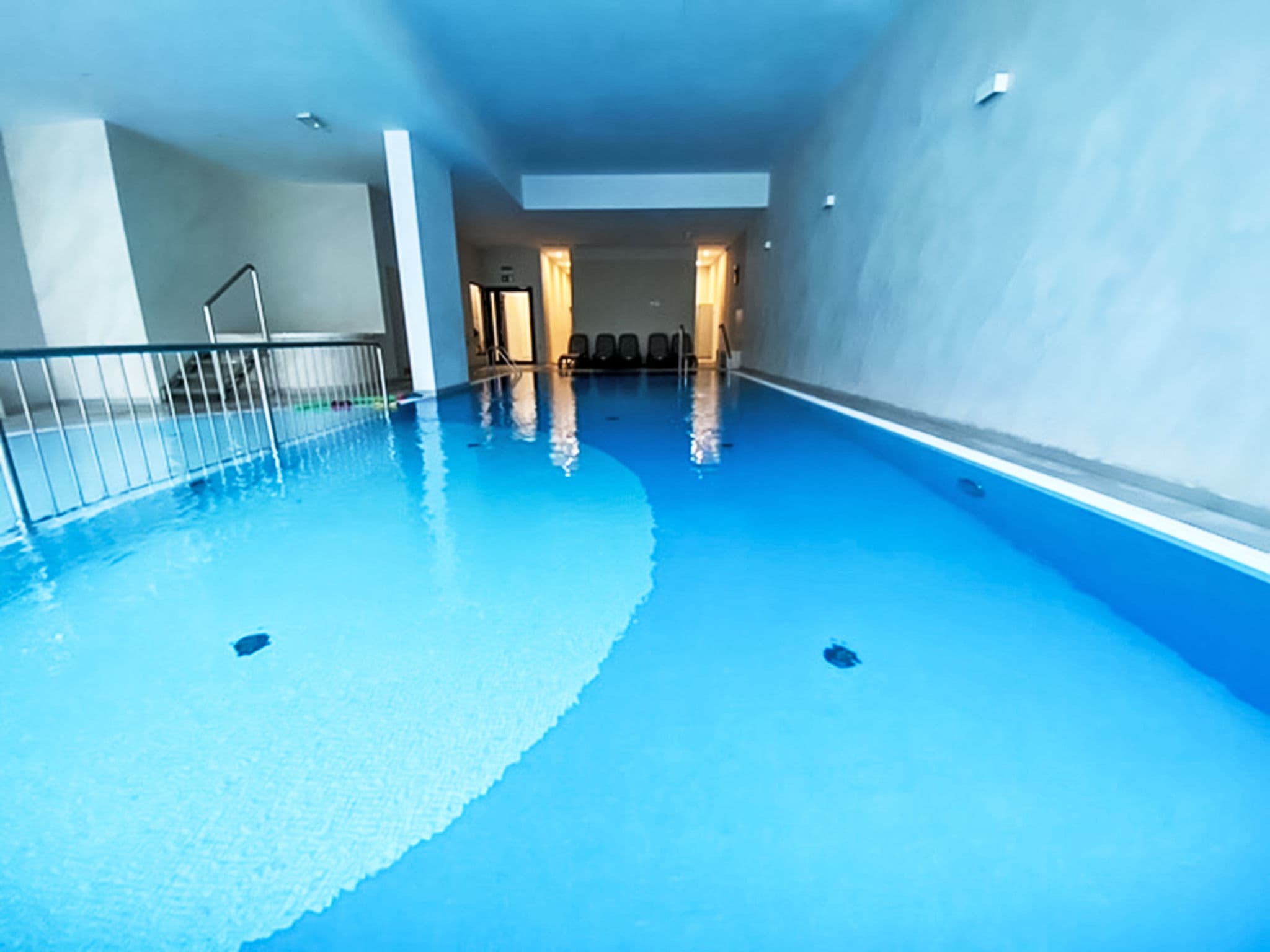 Pool Indoor