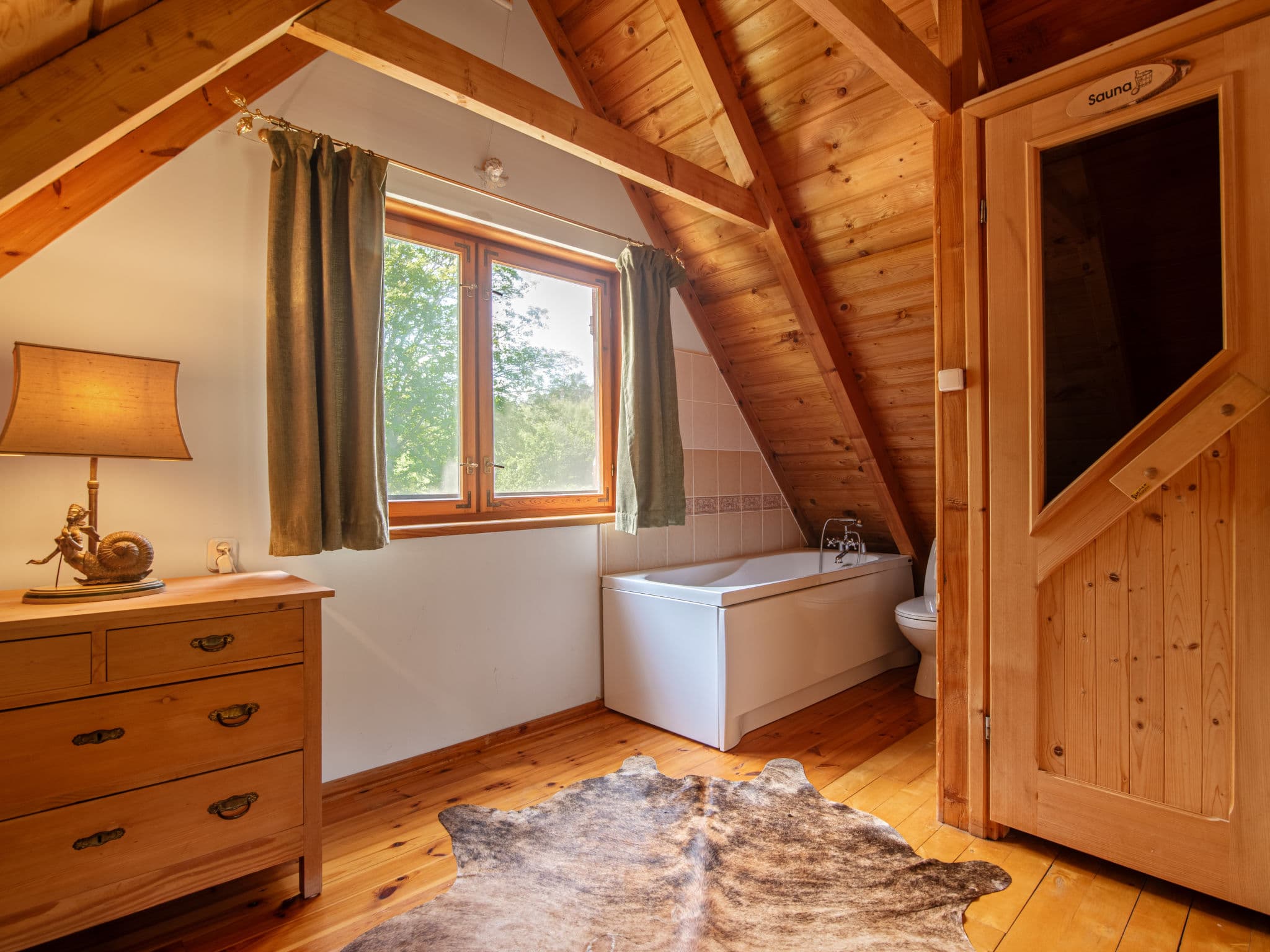Bathroom / Wellness