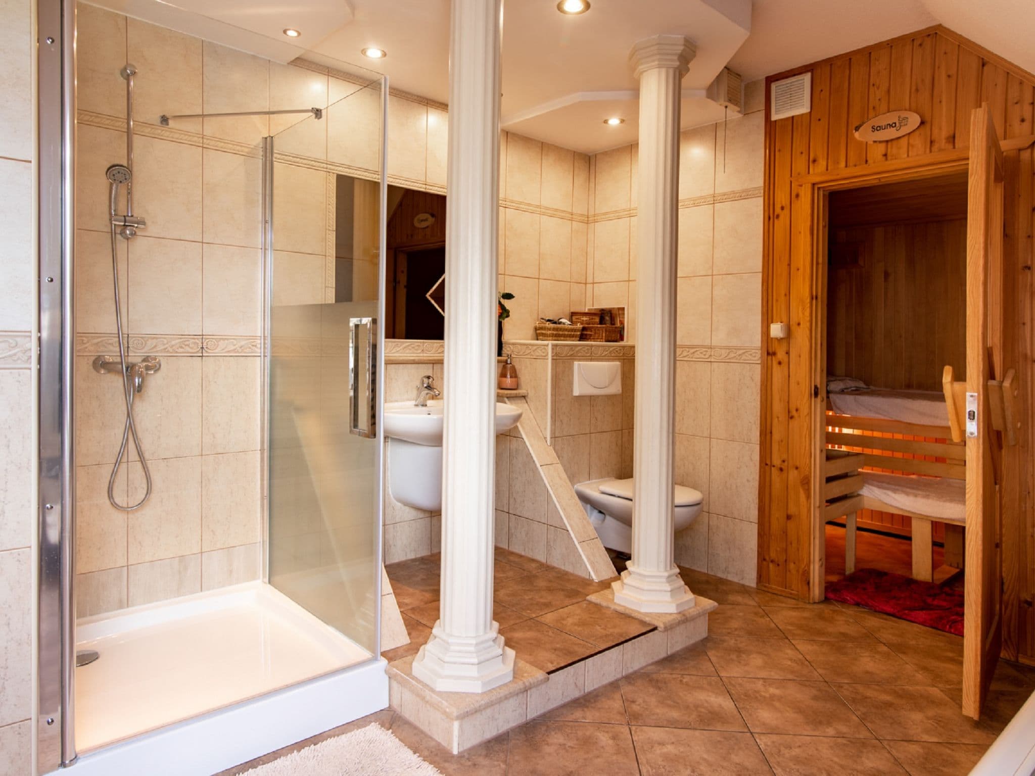 Bathroom / Wellness