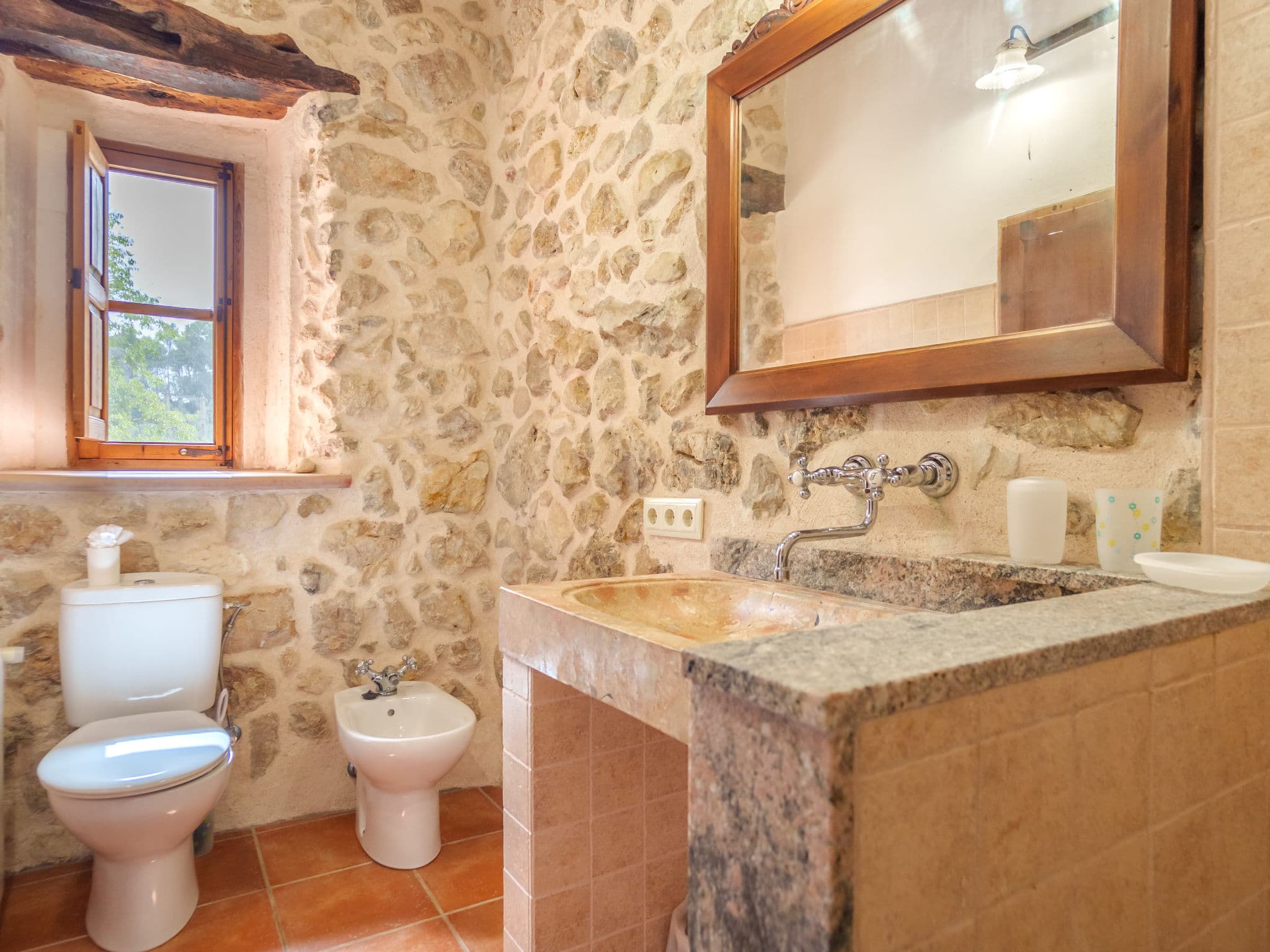 Bathroom / Wellness