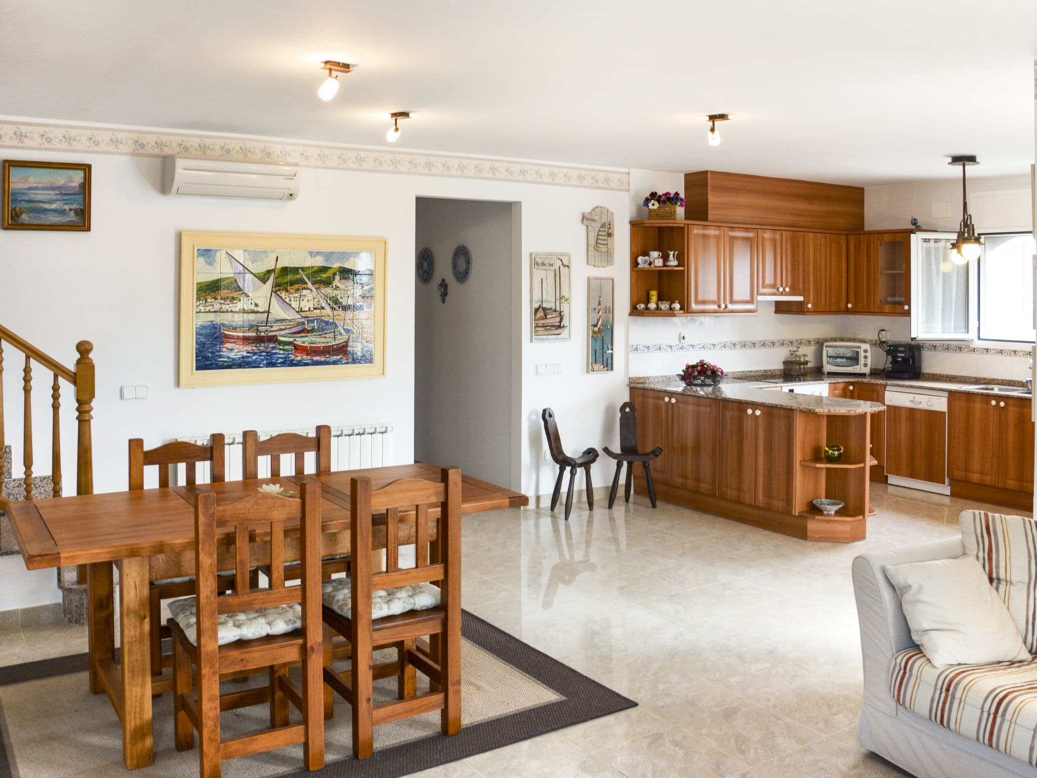 Kitchen / Dining Room