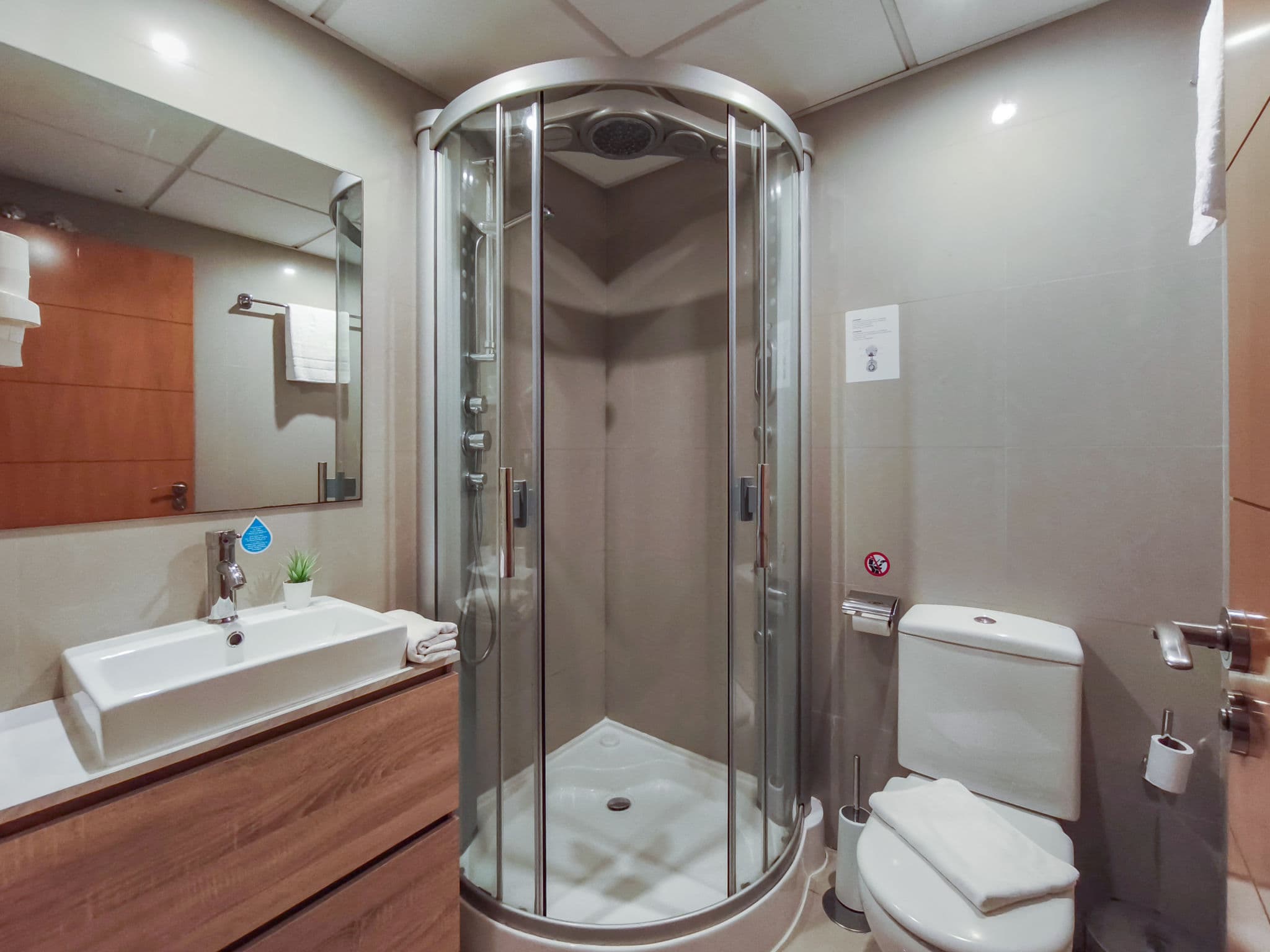 Bathroom / Wellness
