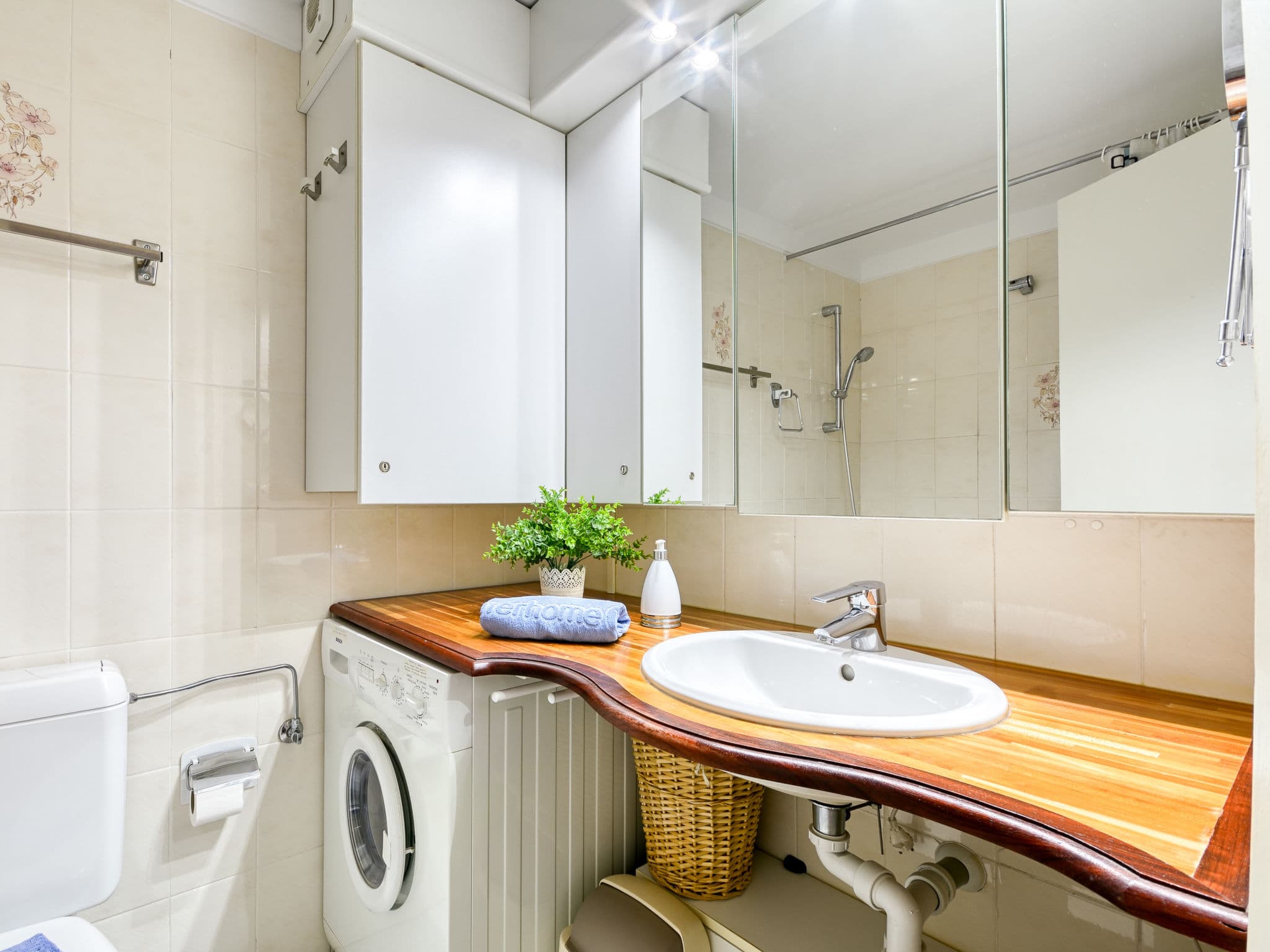 Bathroom / Wellness