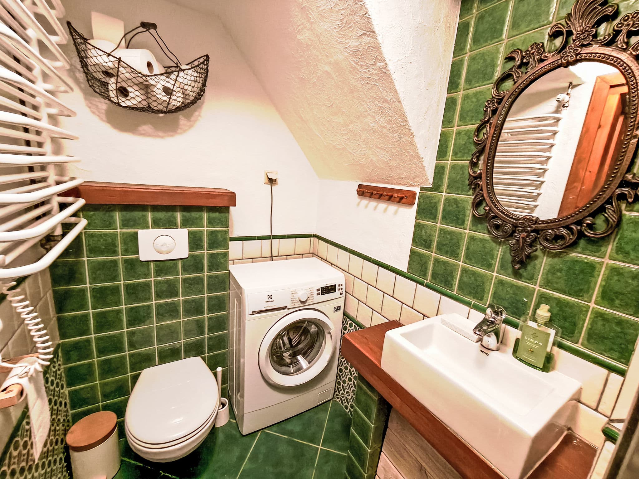 Bathroom / Wellness