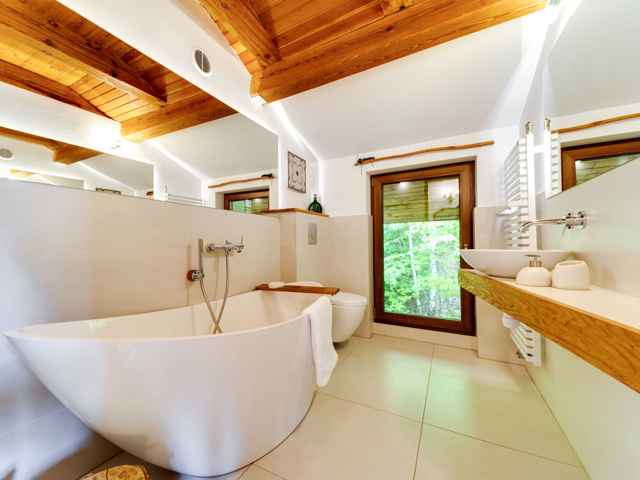 Bathroom / Wellness