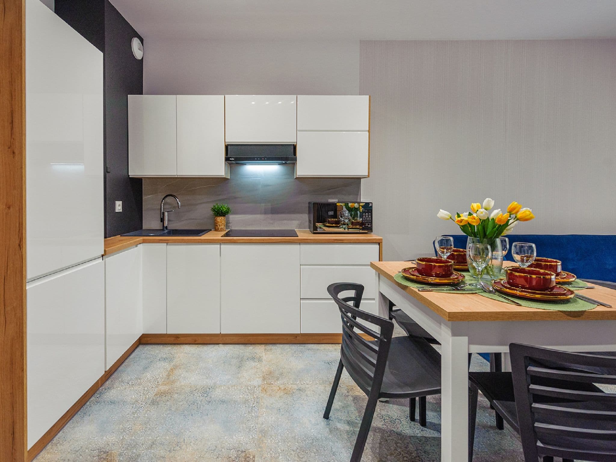 Kitchen / Dining Room