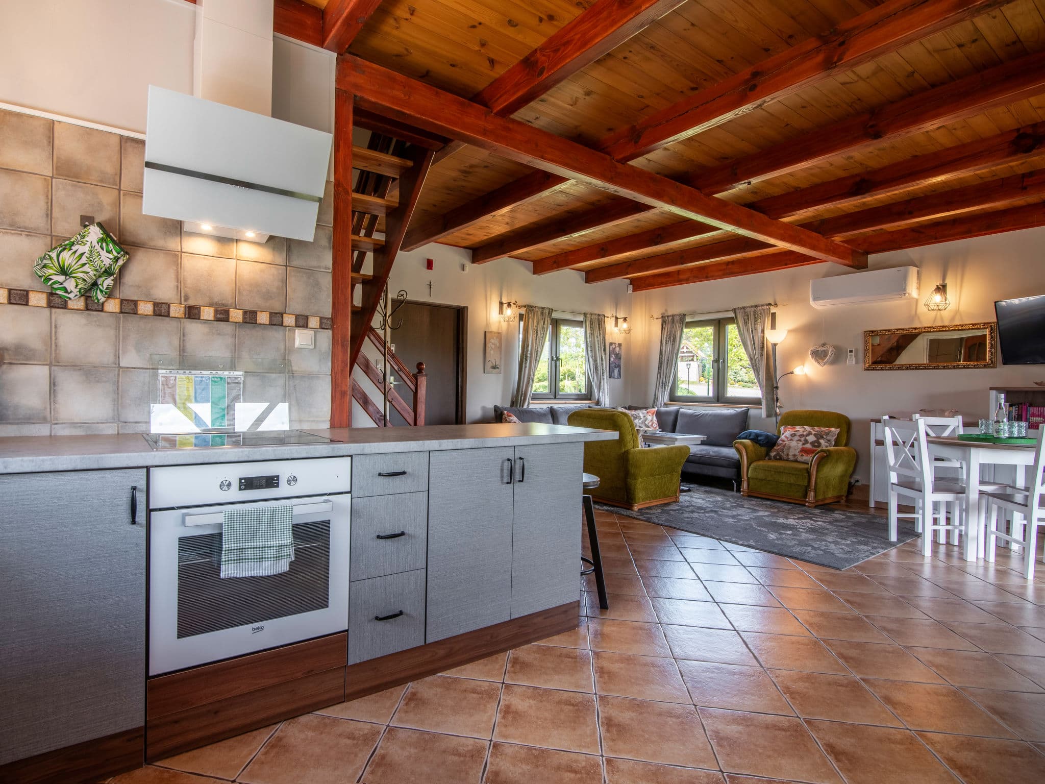 Kitchen / Dining Room