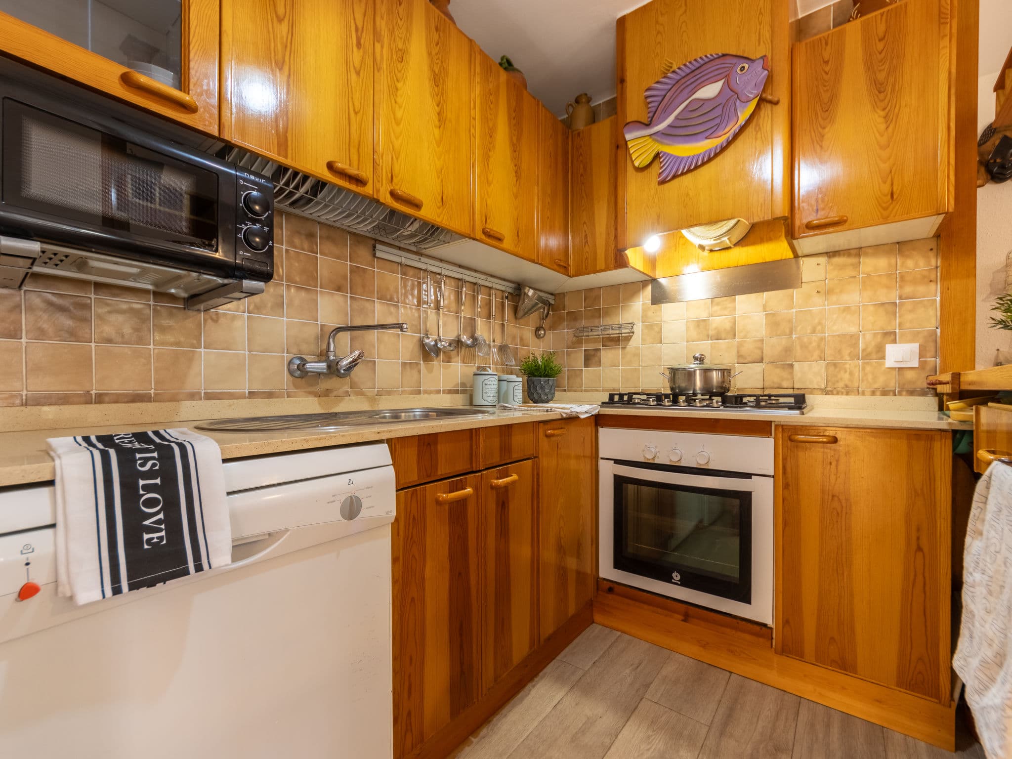 Kitchen / Dining Room