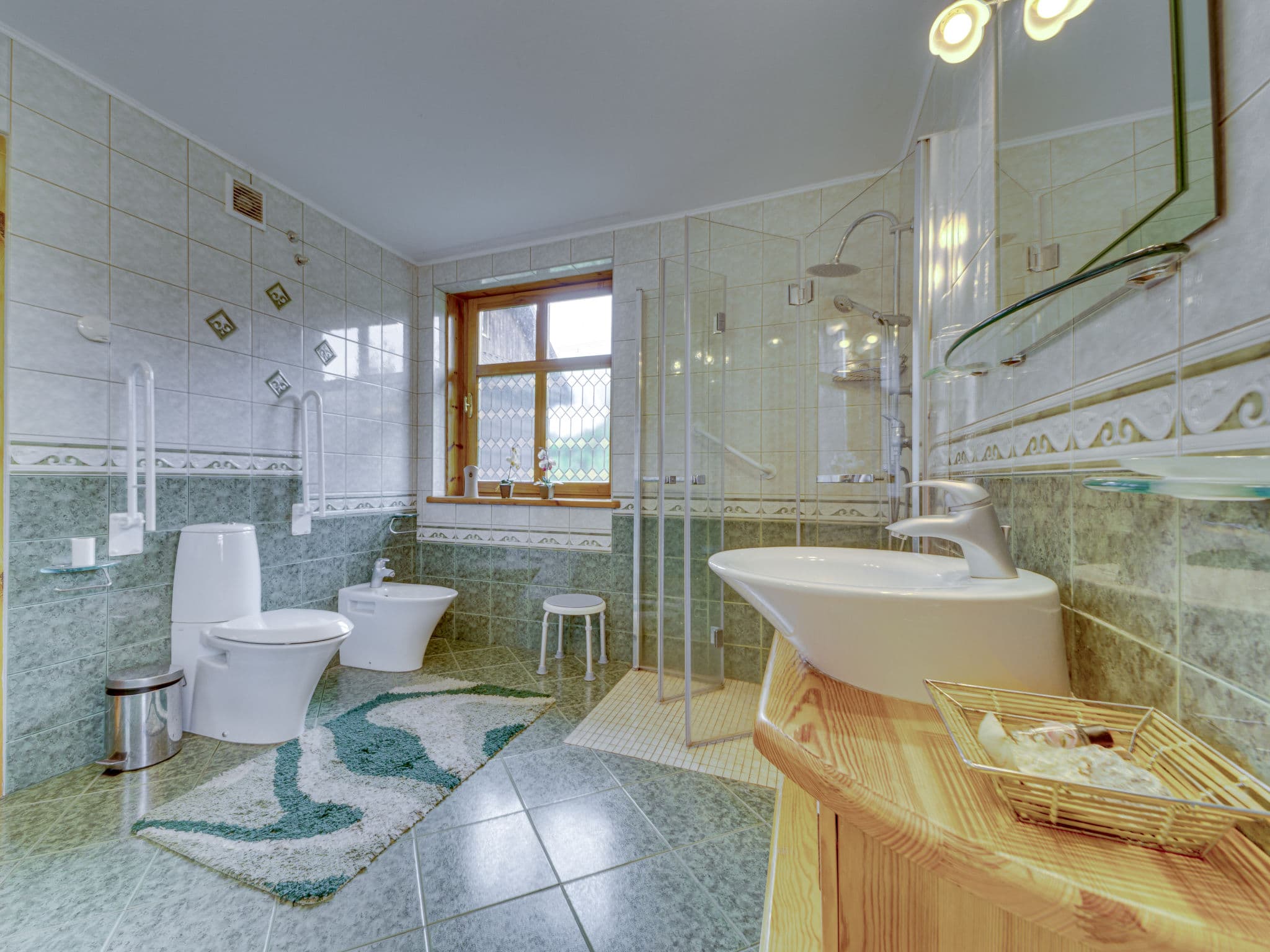 Bathroom / Wellness