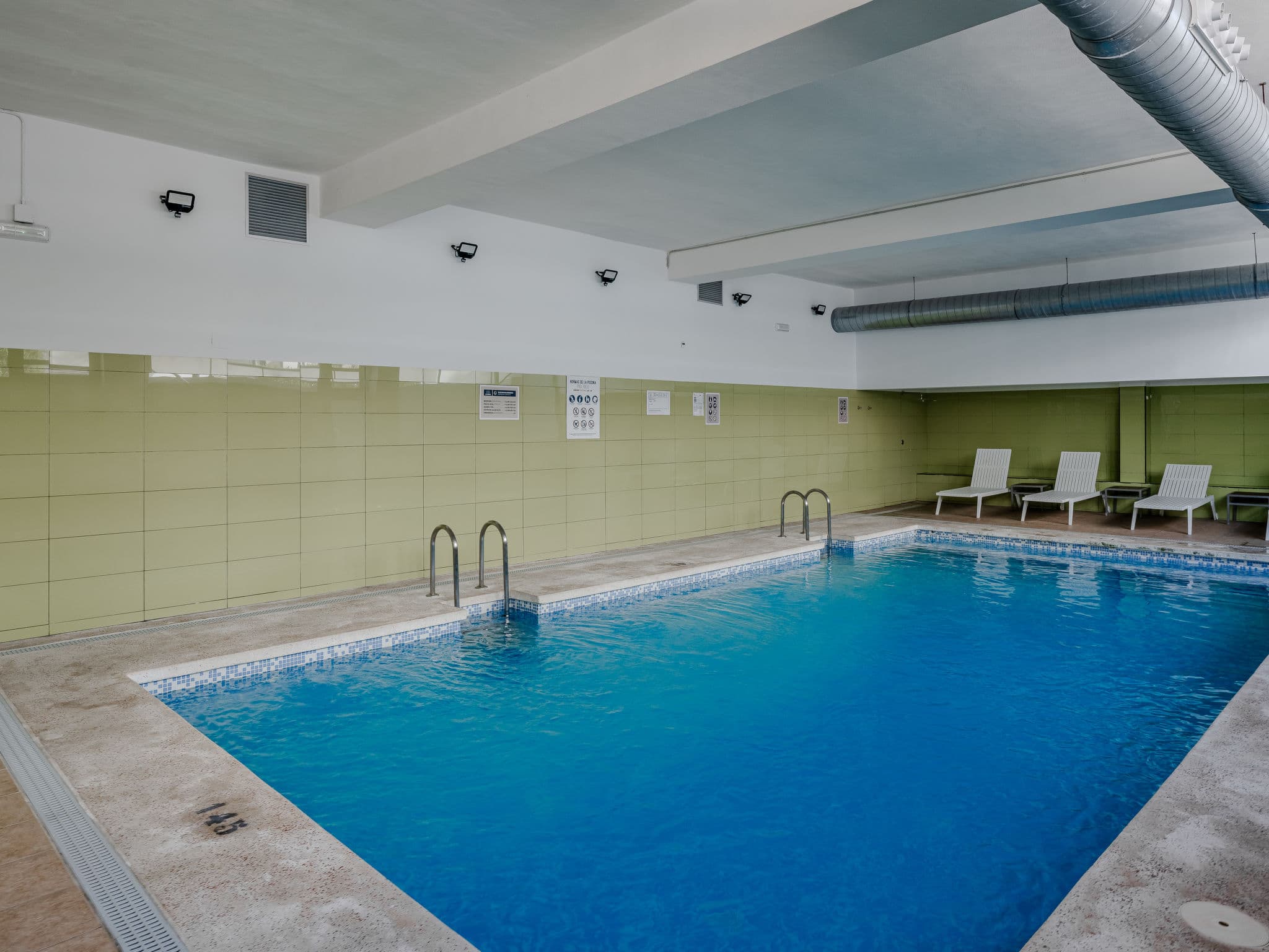 Pool Indoor