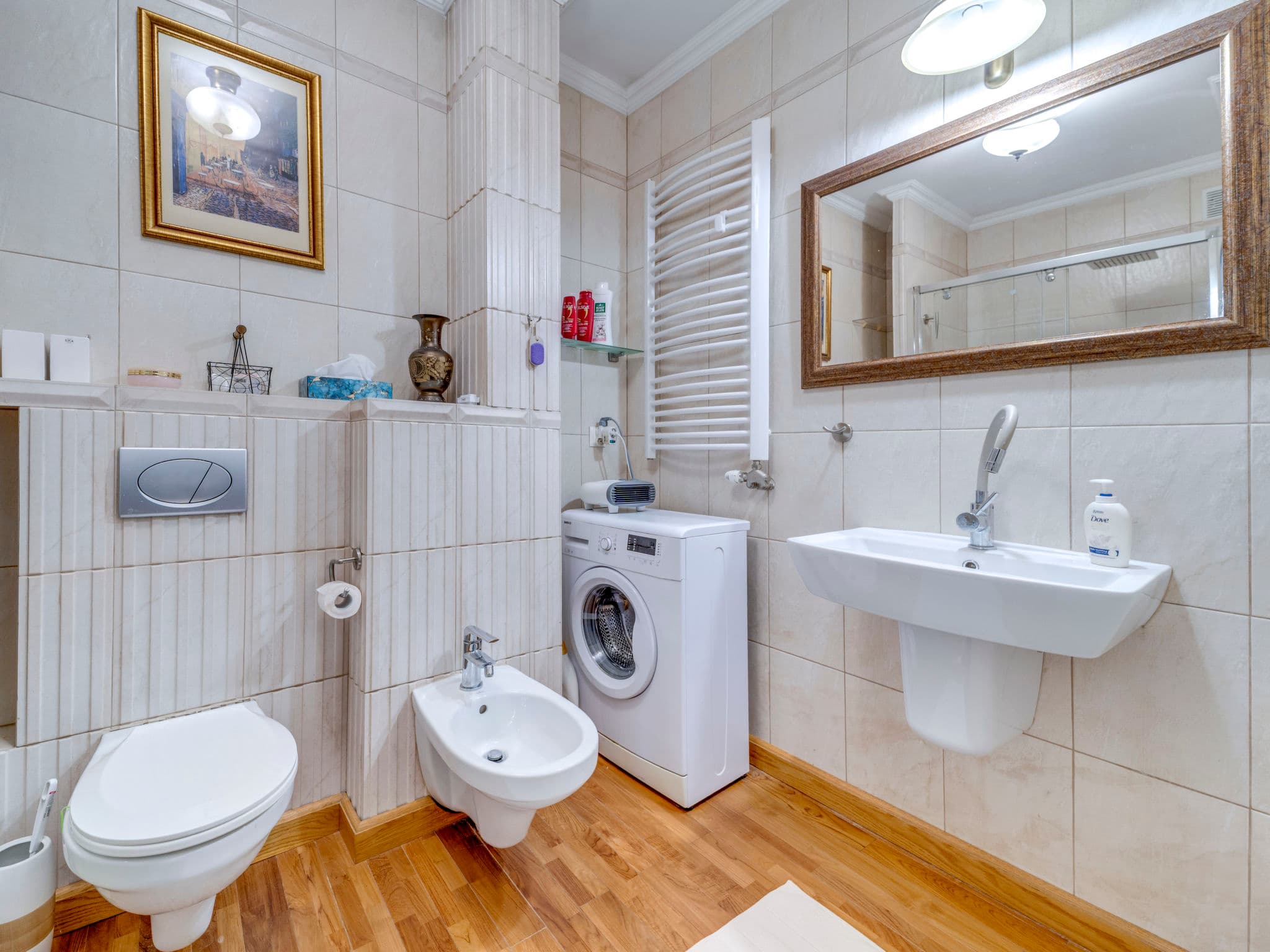 Bathroom / Wellness