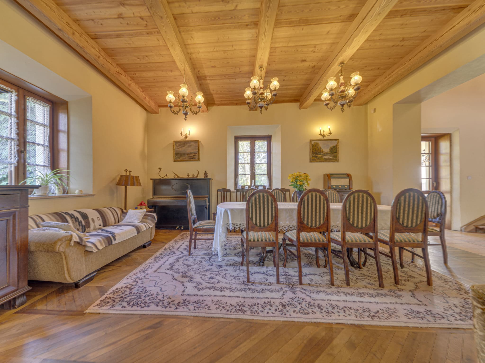 Kitchen / Dining Room