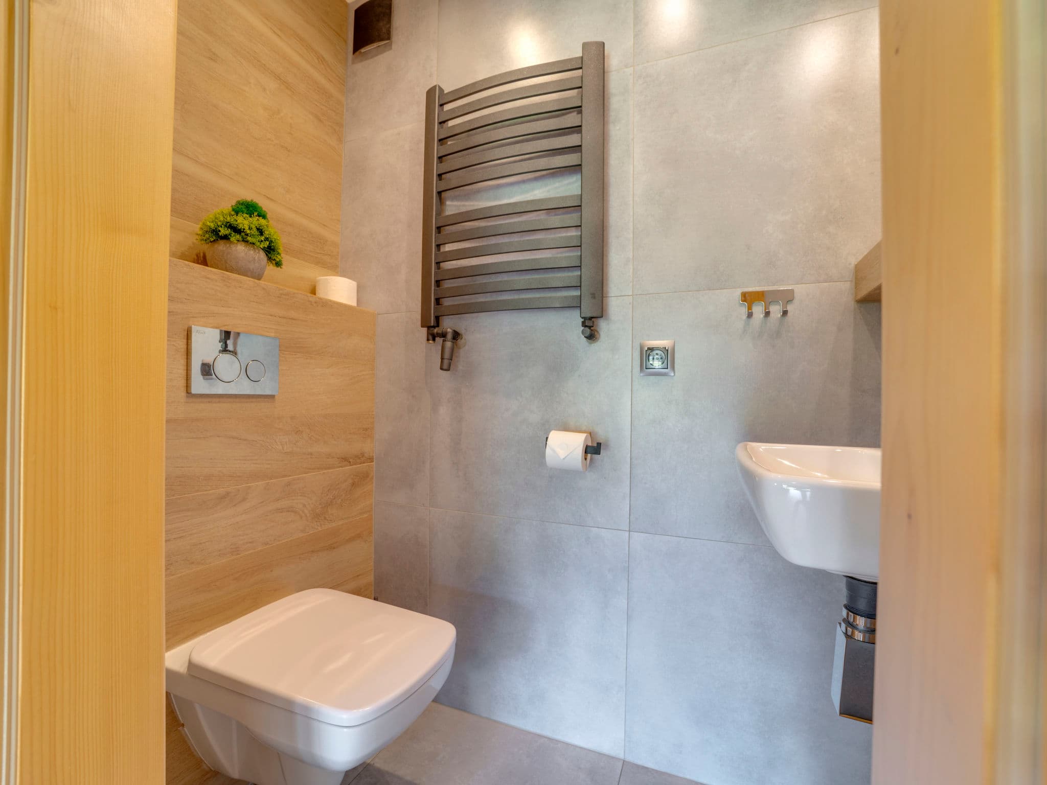Bathroom / Wellness