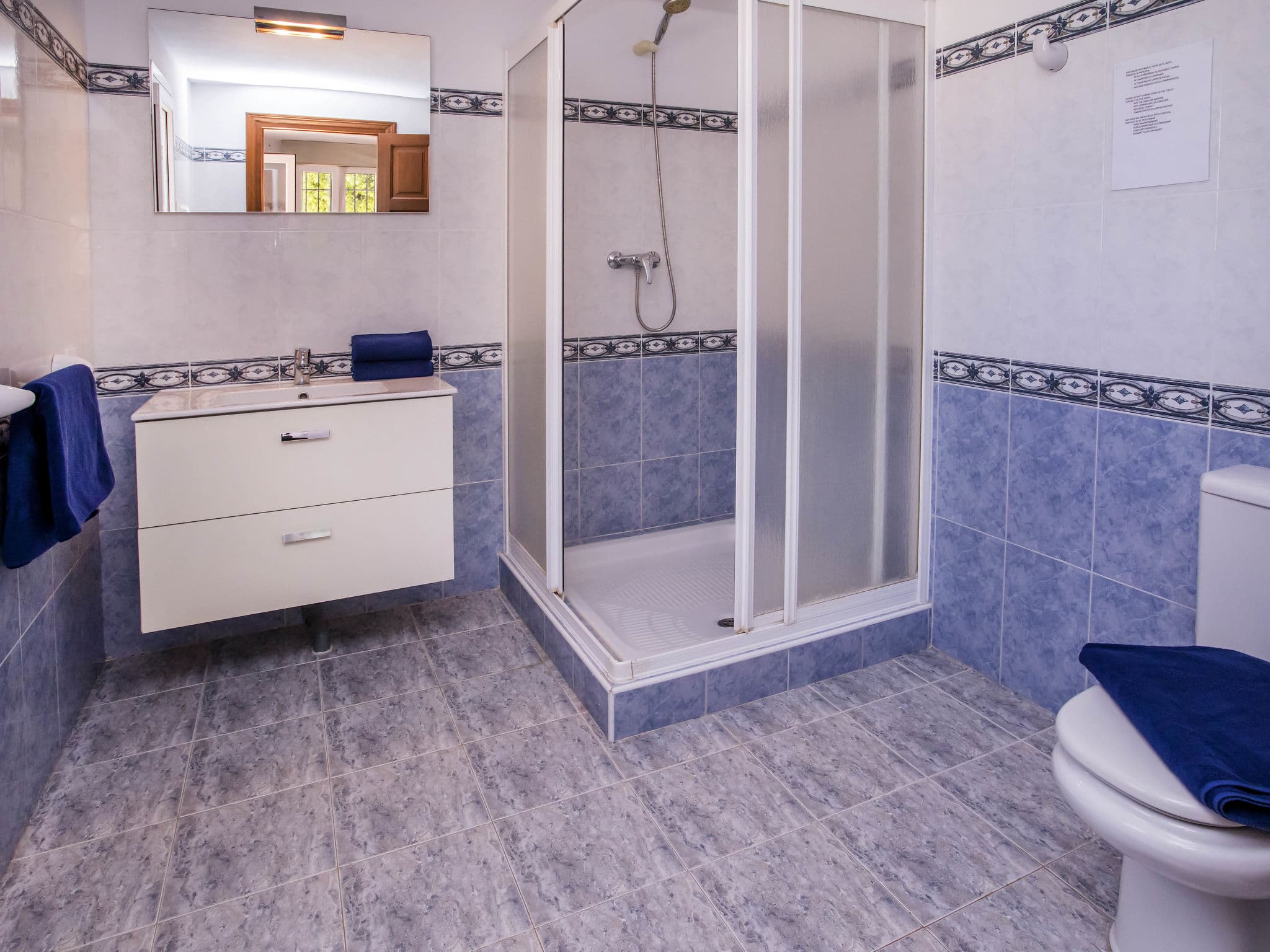 Bathroom / Wellness