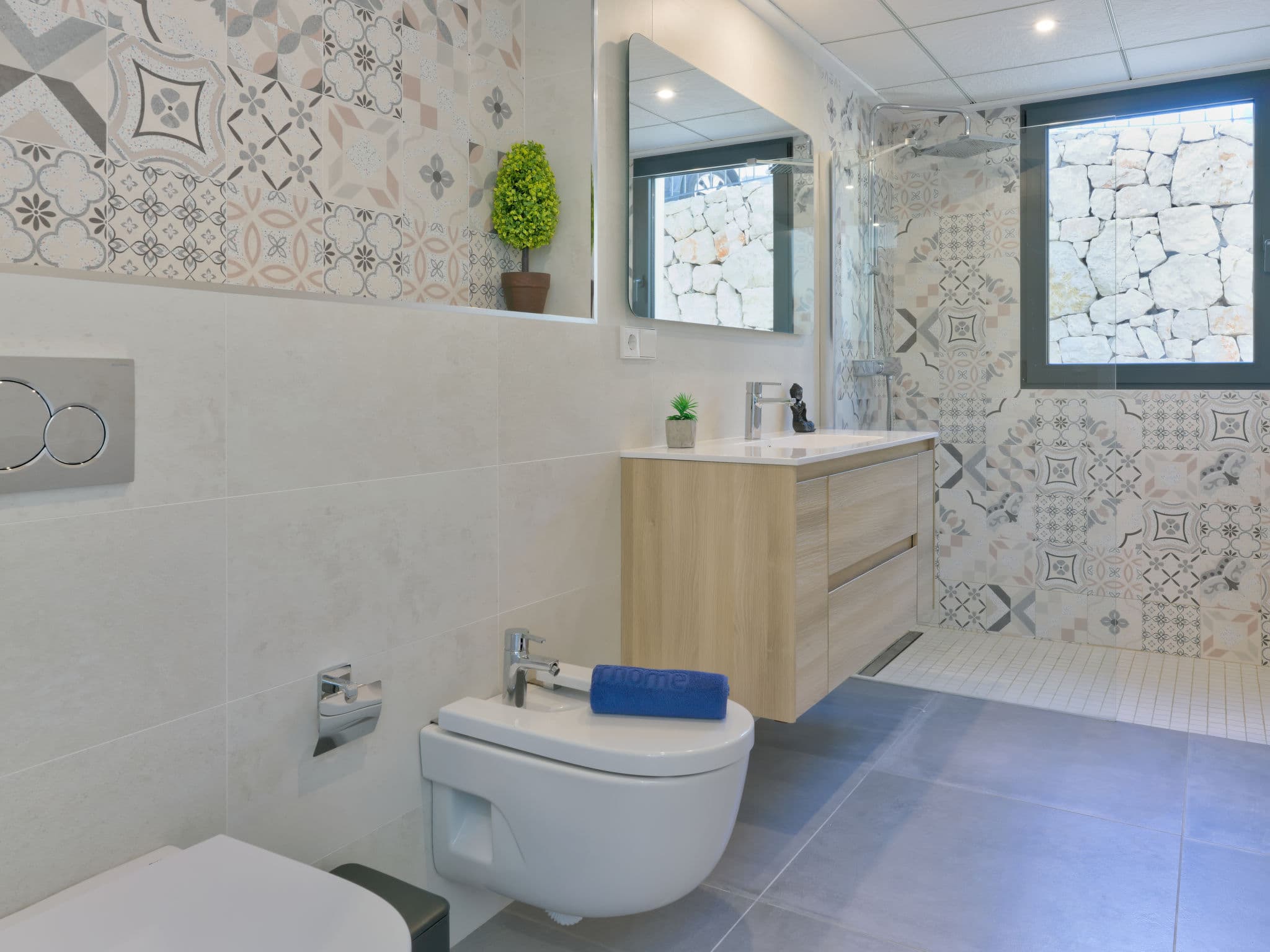 Bathroom / Wellness