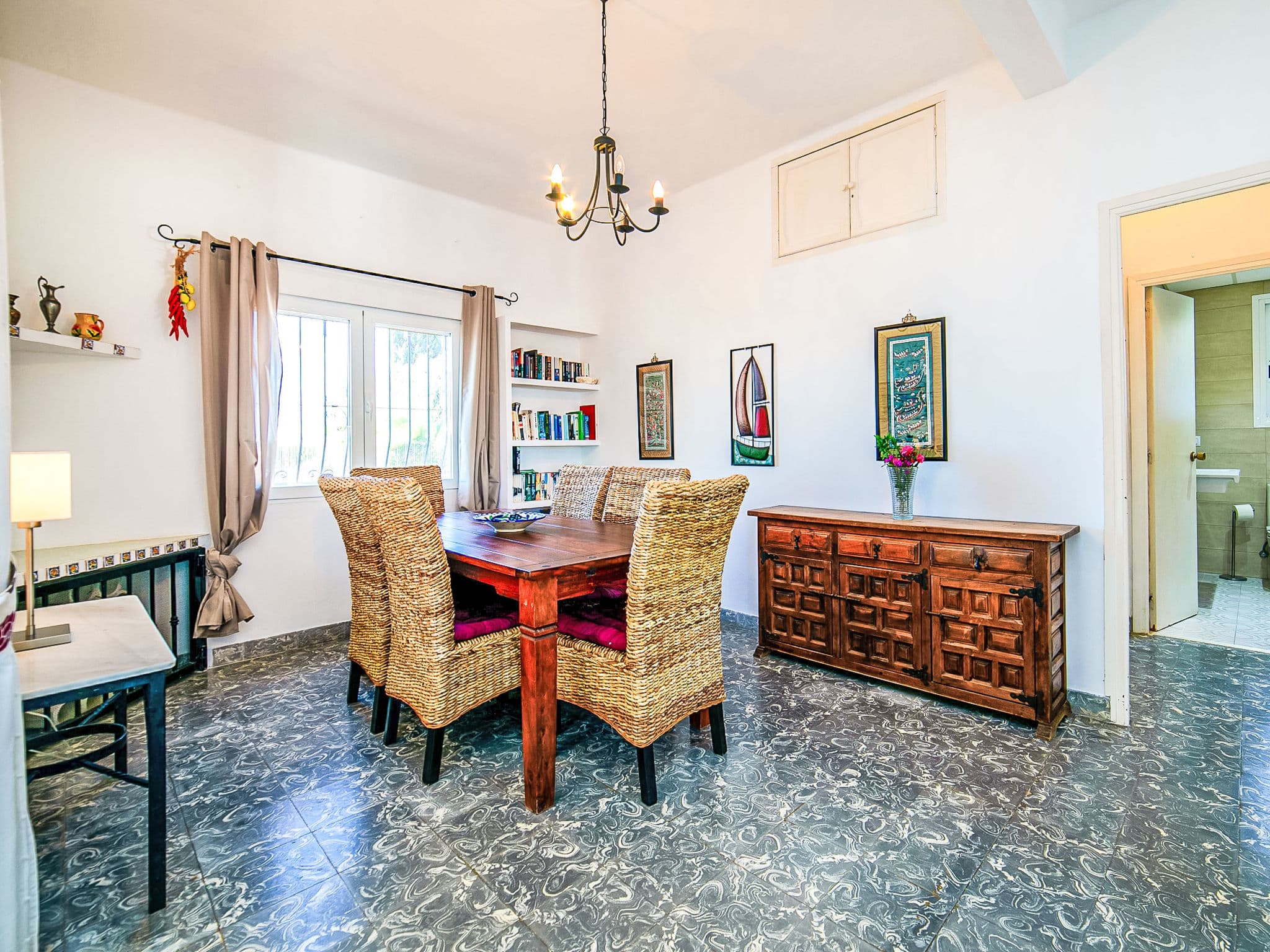 Kitchen / Dining Room