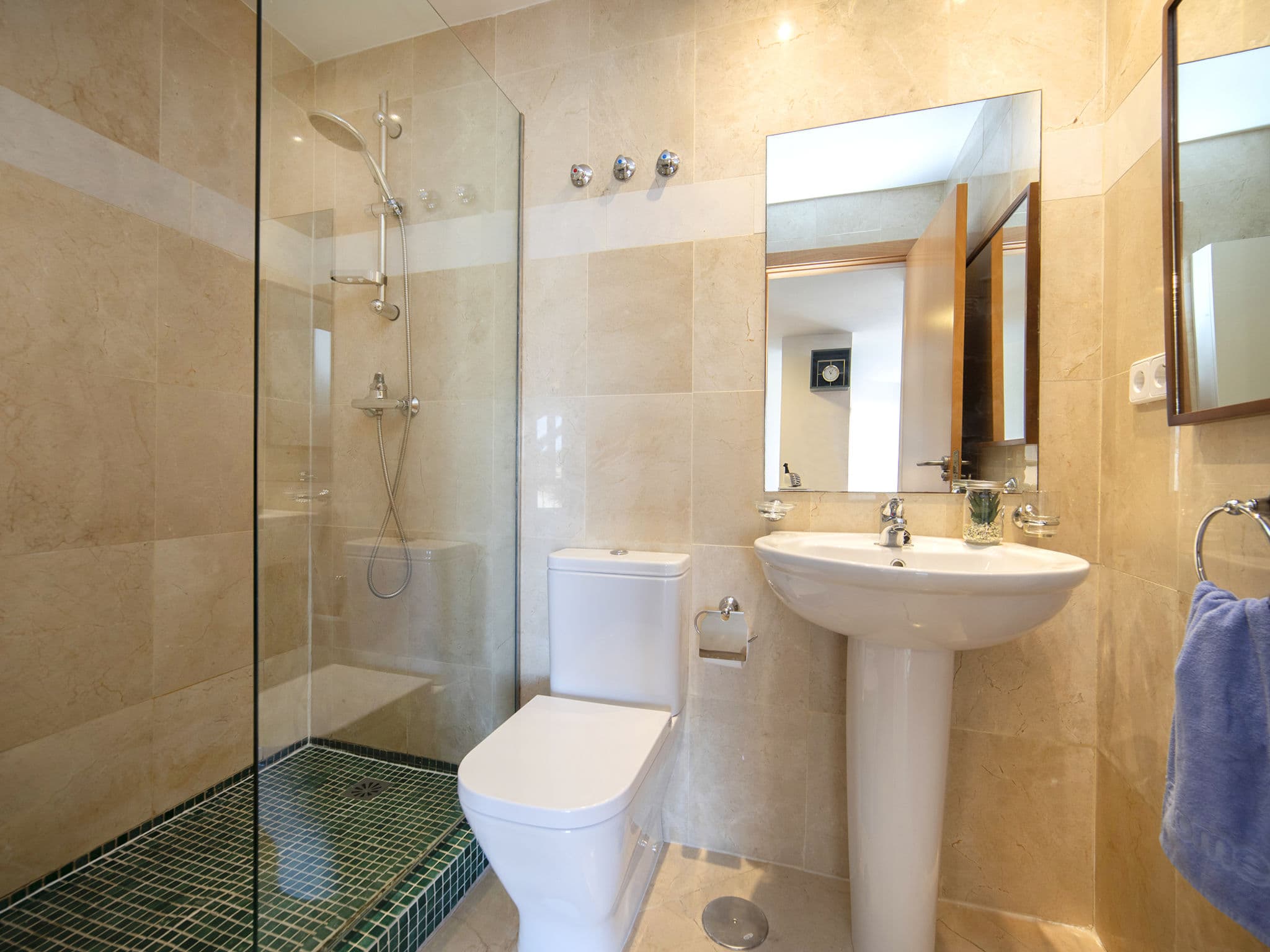 Bathroom / Wellness