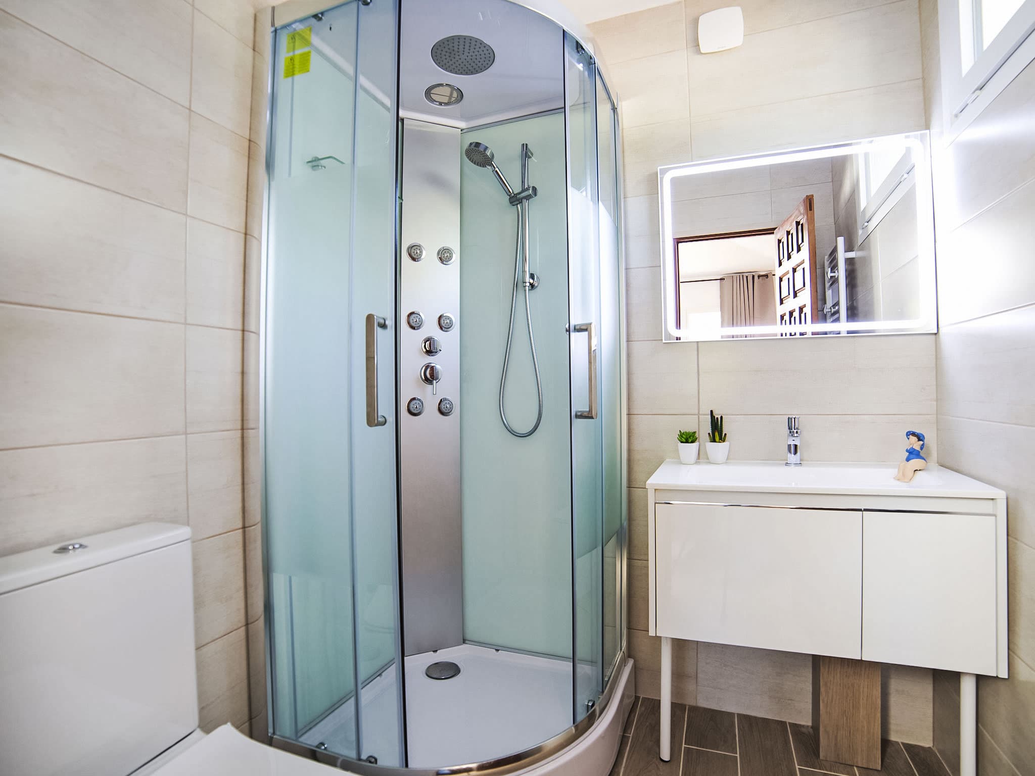 Bathroom / Wellness
