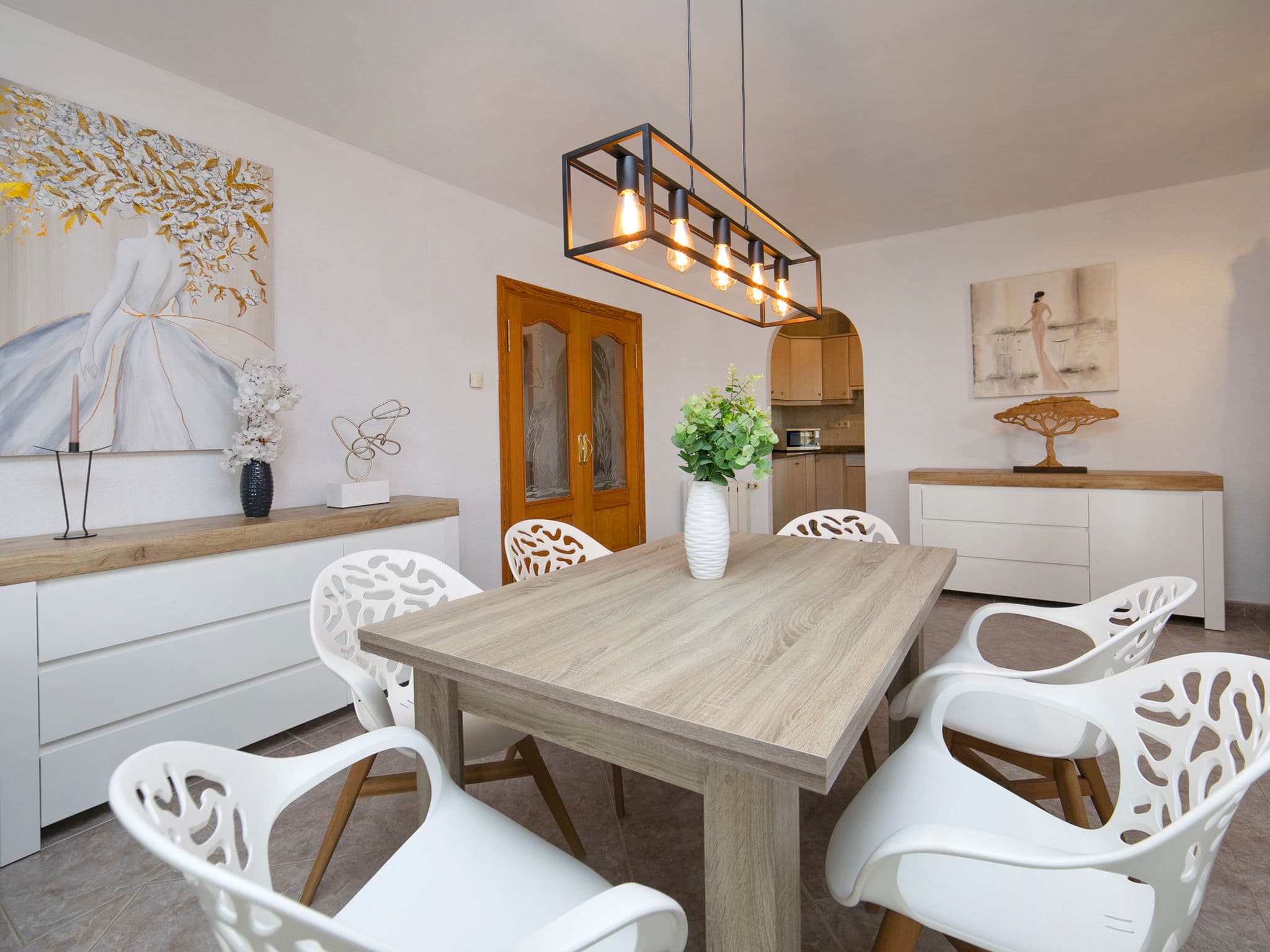 Kitchen / Dining Room