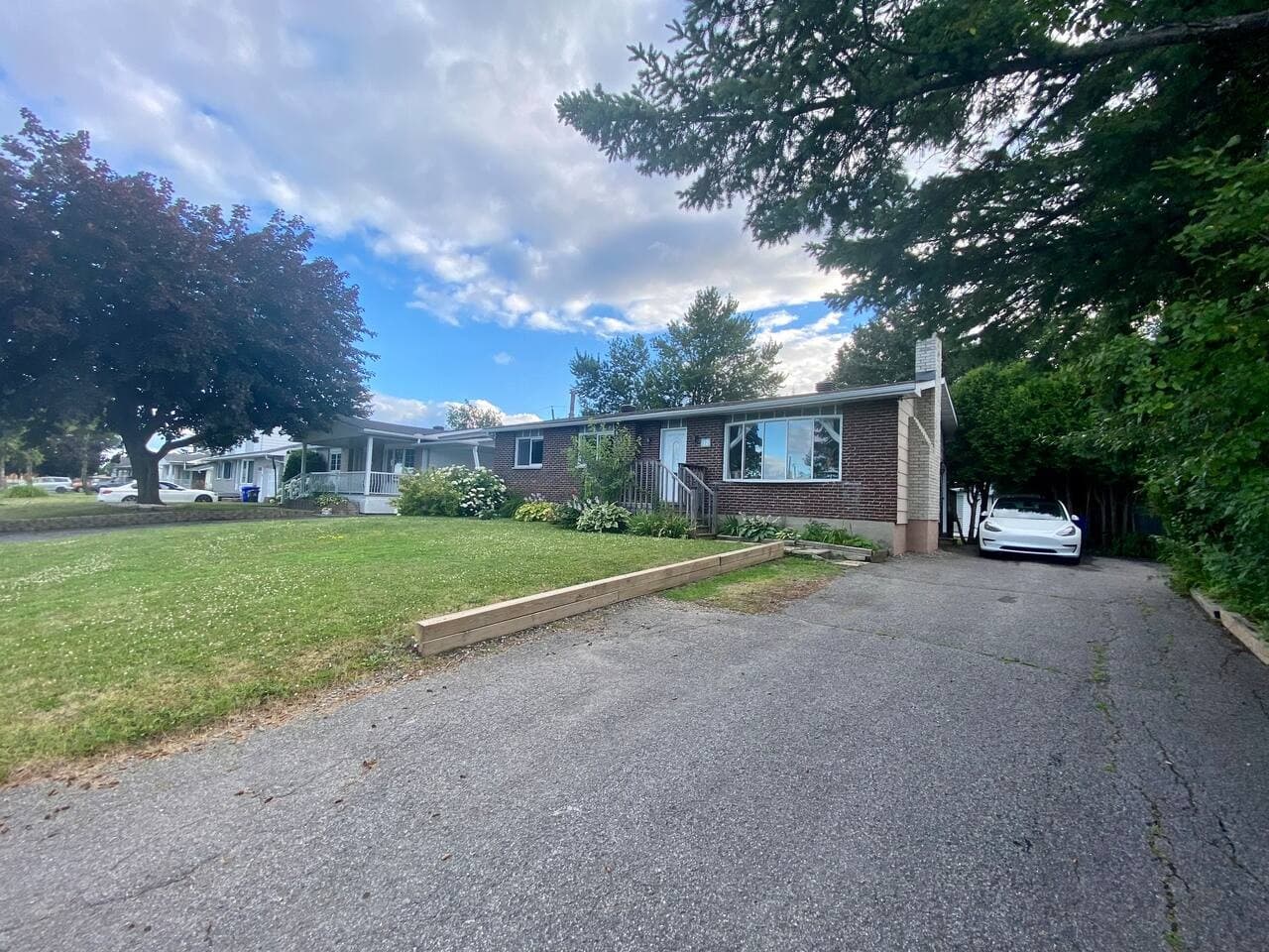 Gallery Image 16