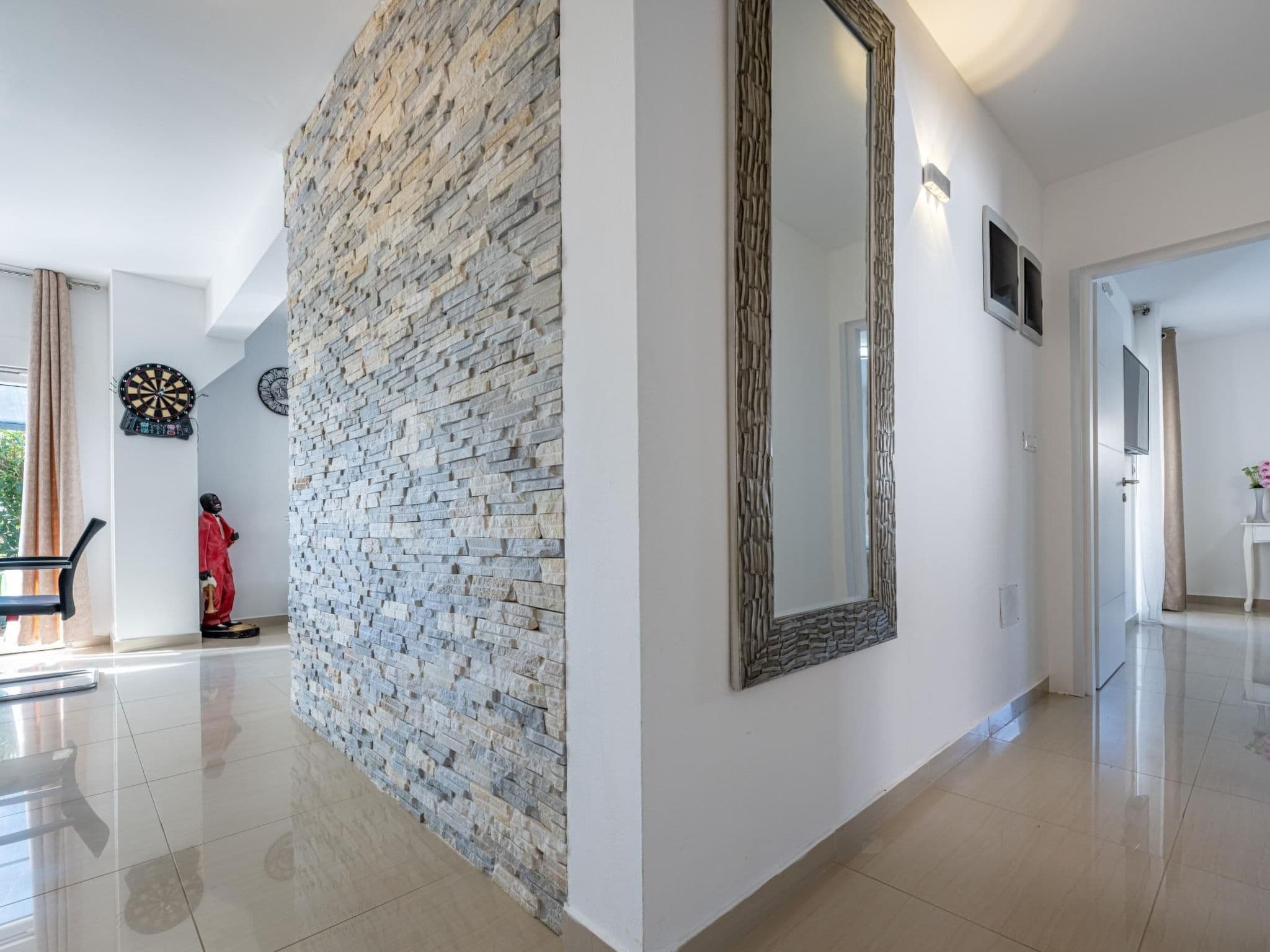 Gallery Image 25