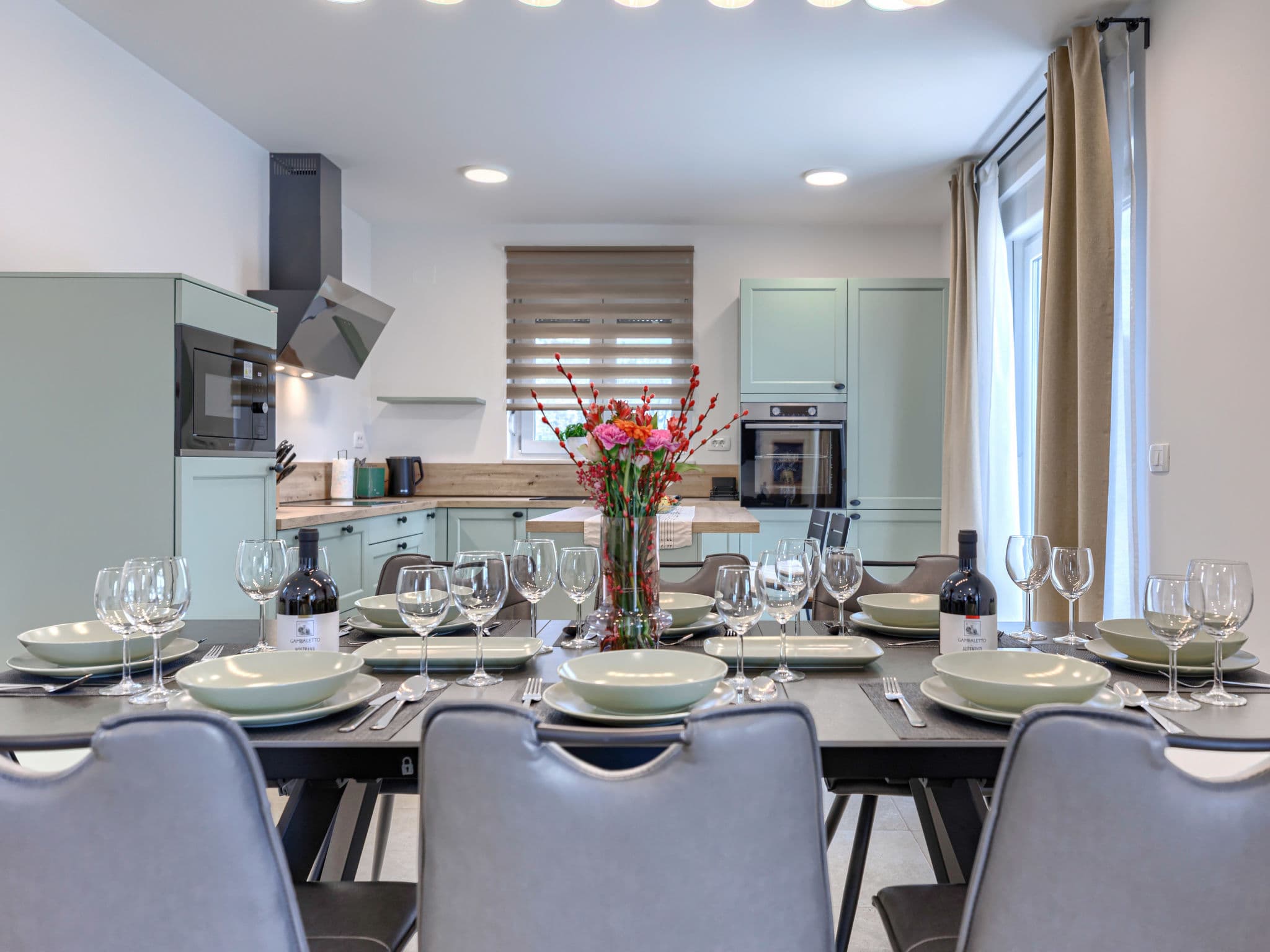 Kitchen / Dining Room