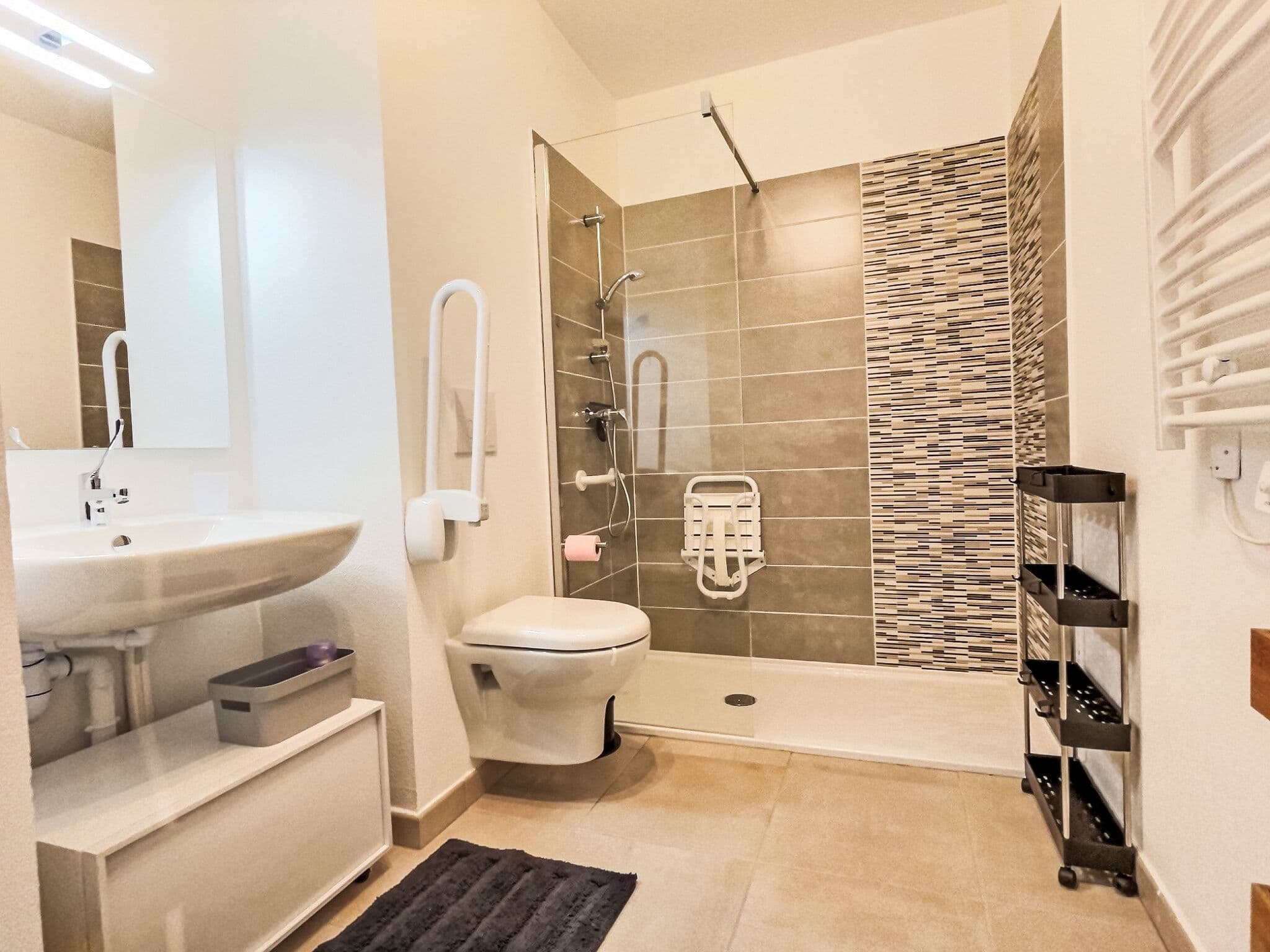 Bathroom / Wellness