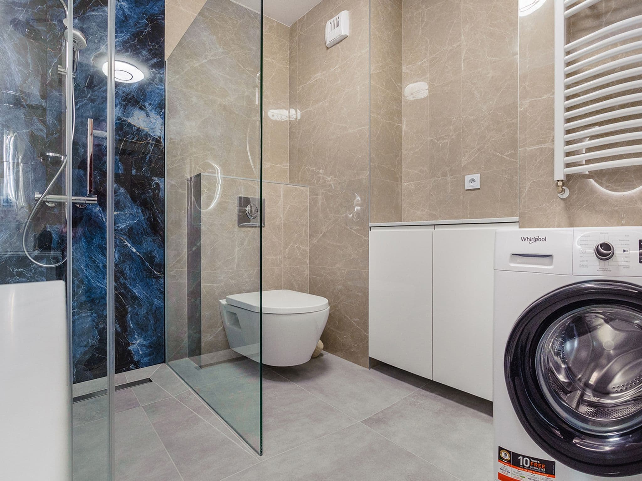 Bathroom / Wellness