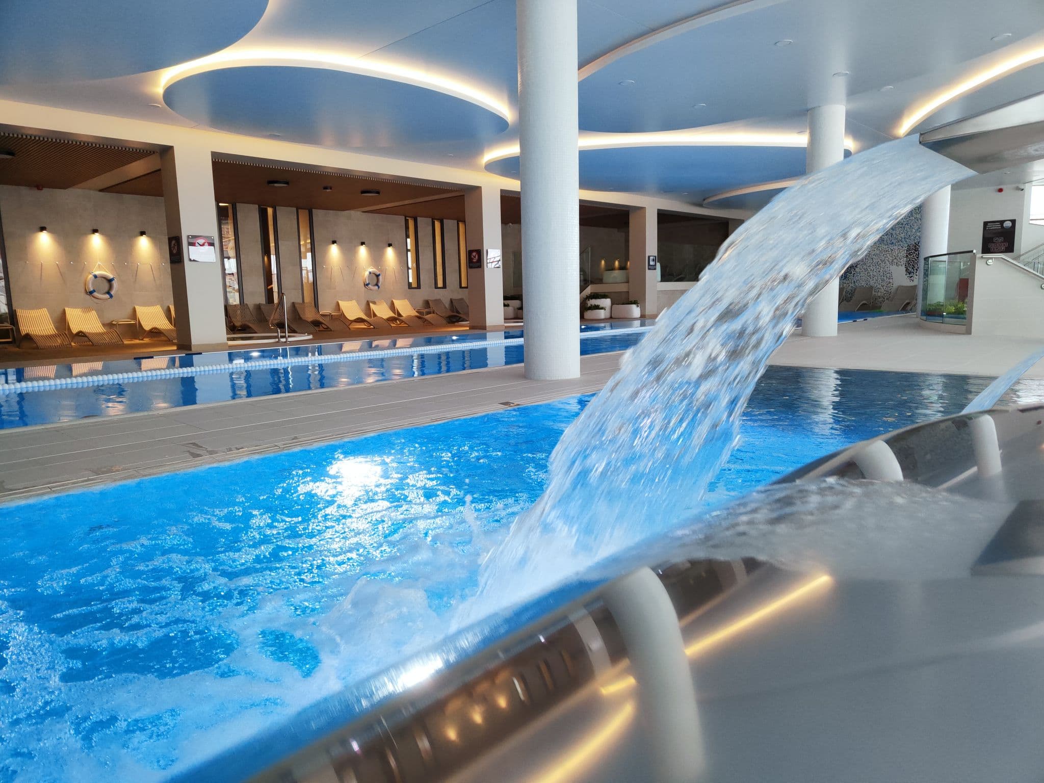 Pool Indoor