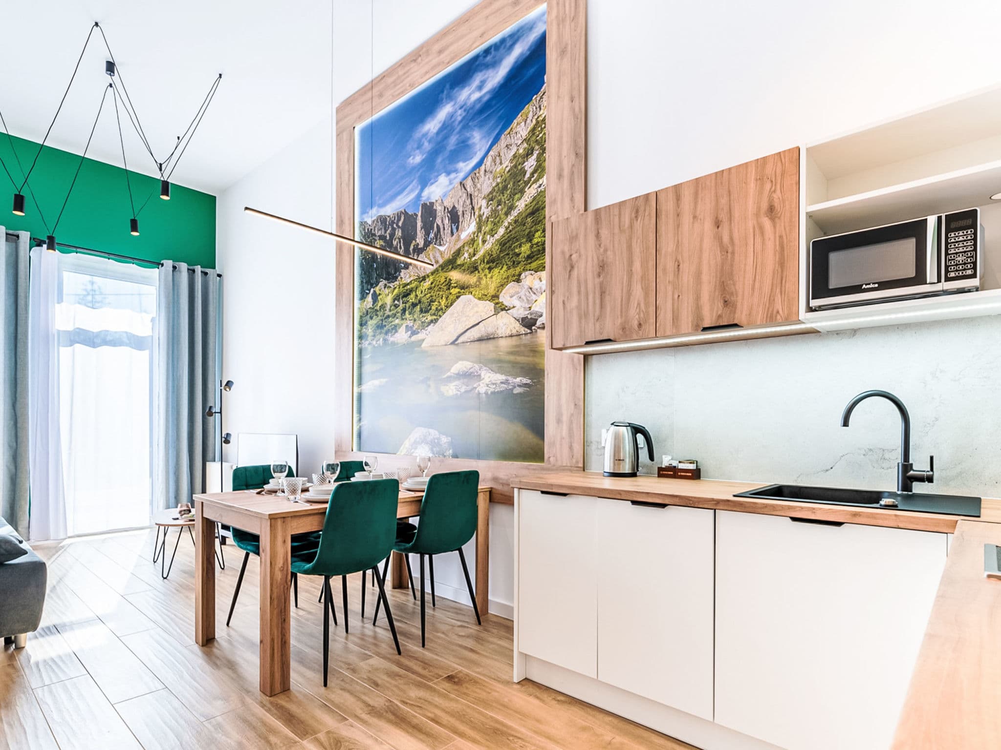 Kitchen / Dining Room