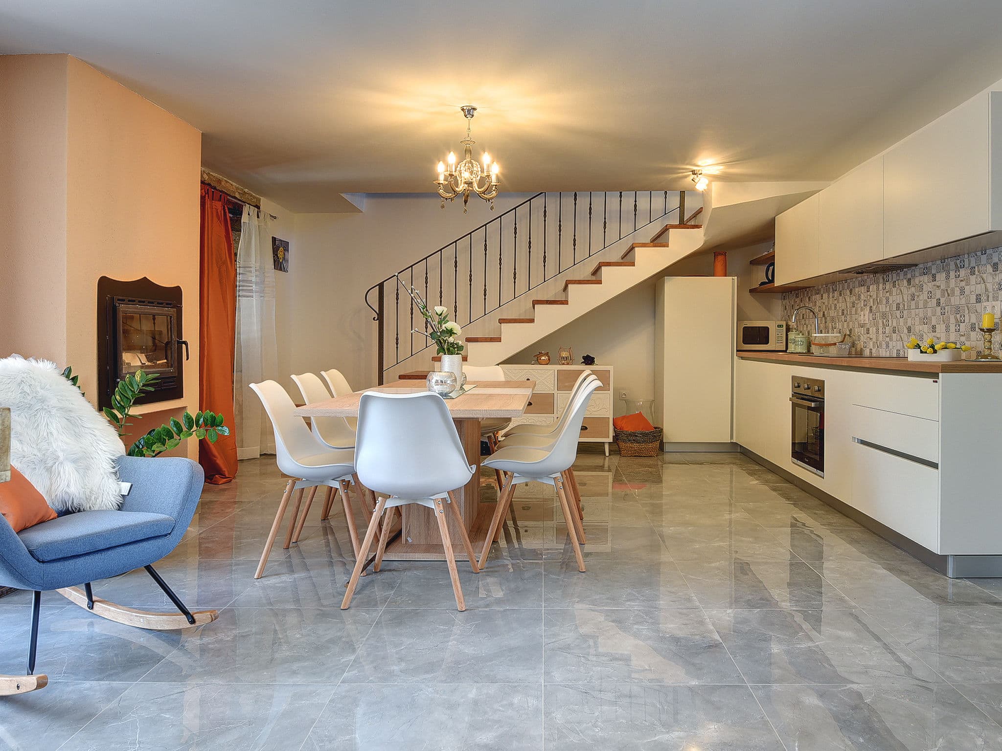 Kitchen / Dining Room