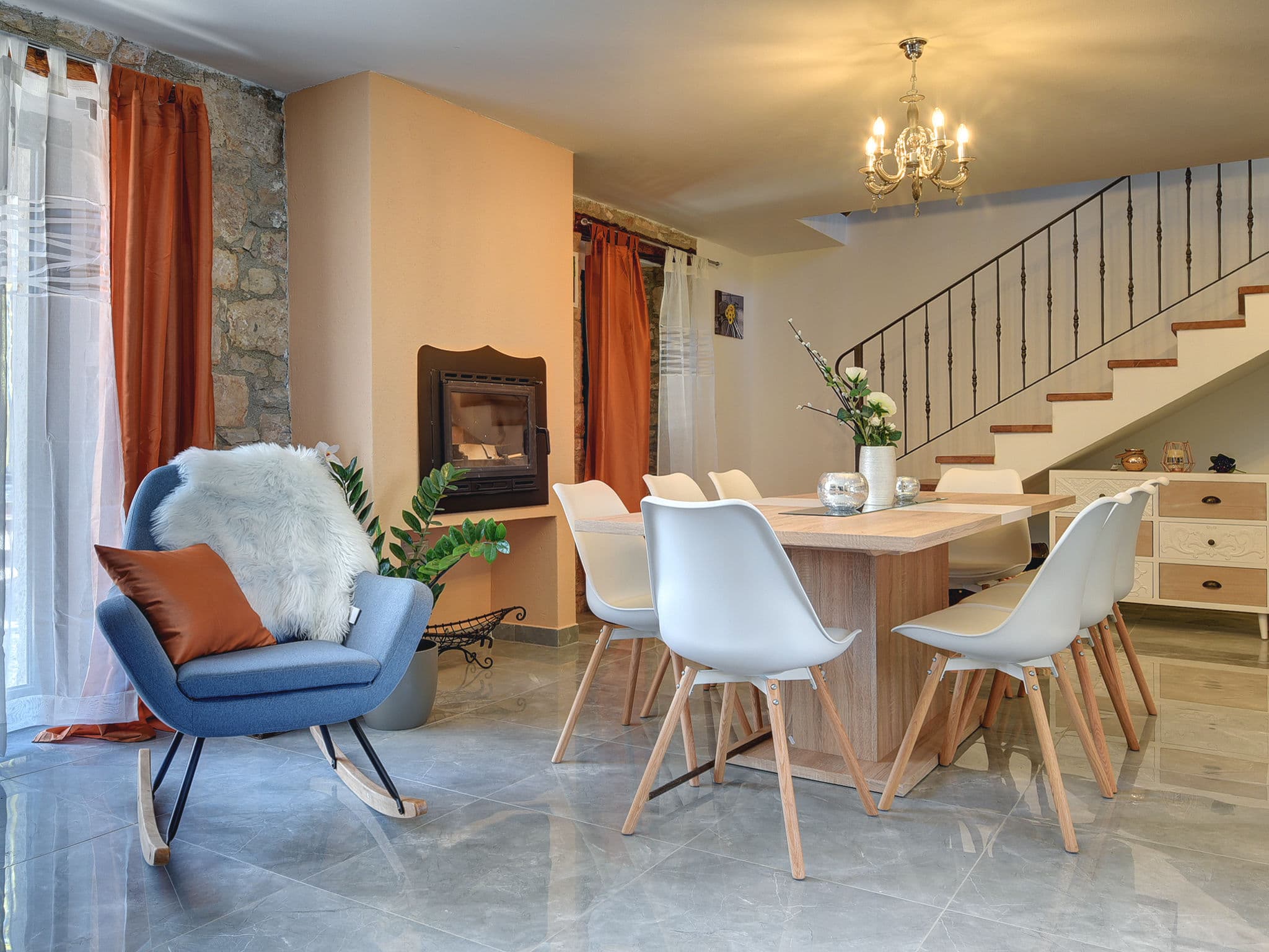 Kitchen / Dining Room