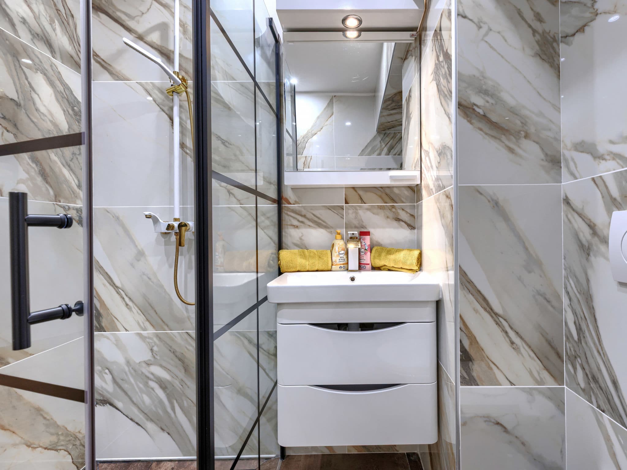Bathroom / Wellness