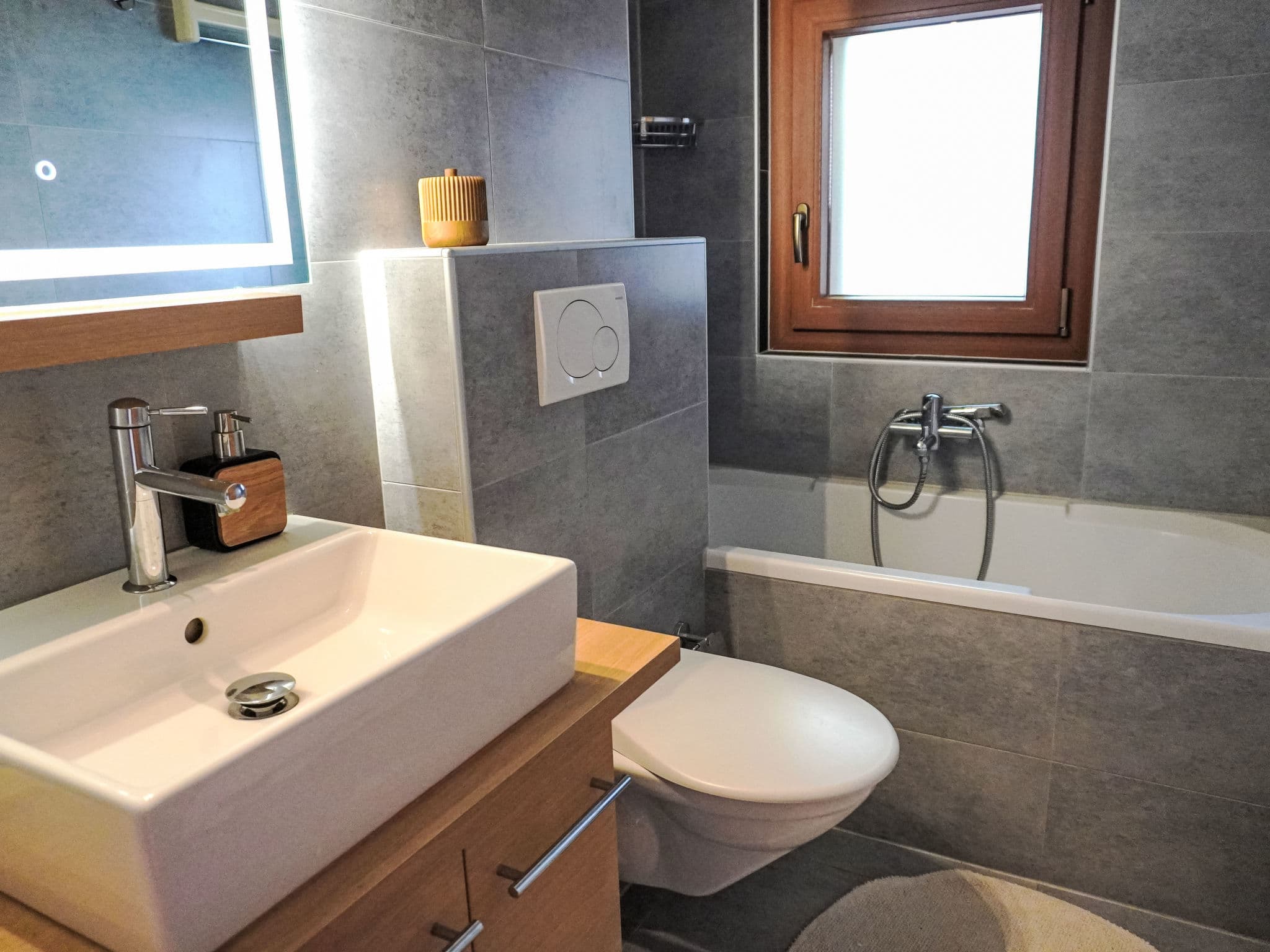 Bathroom / Wellness