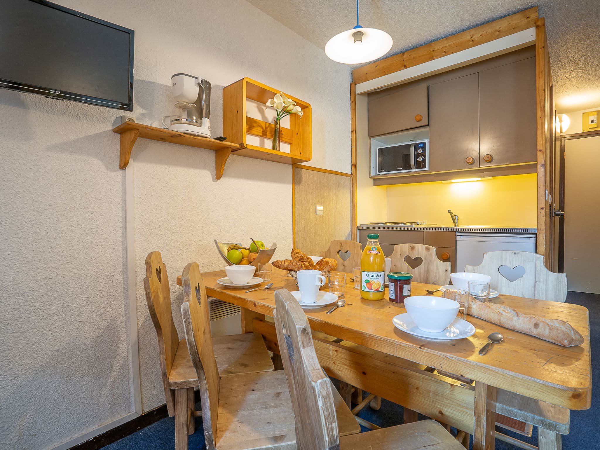 Kitchen / Dining Room