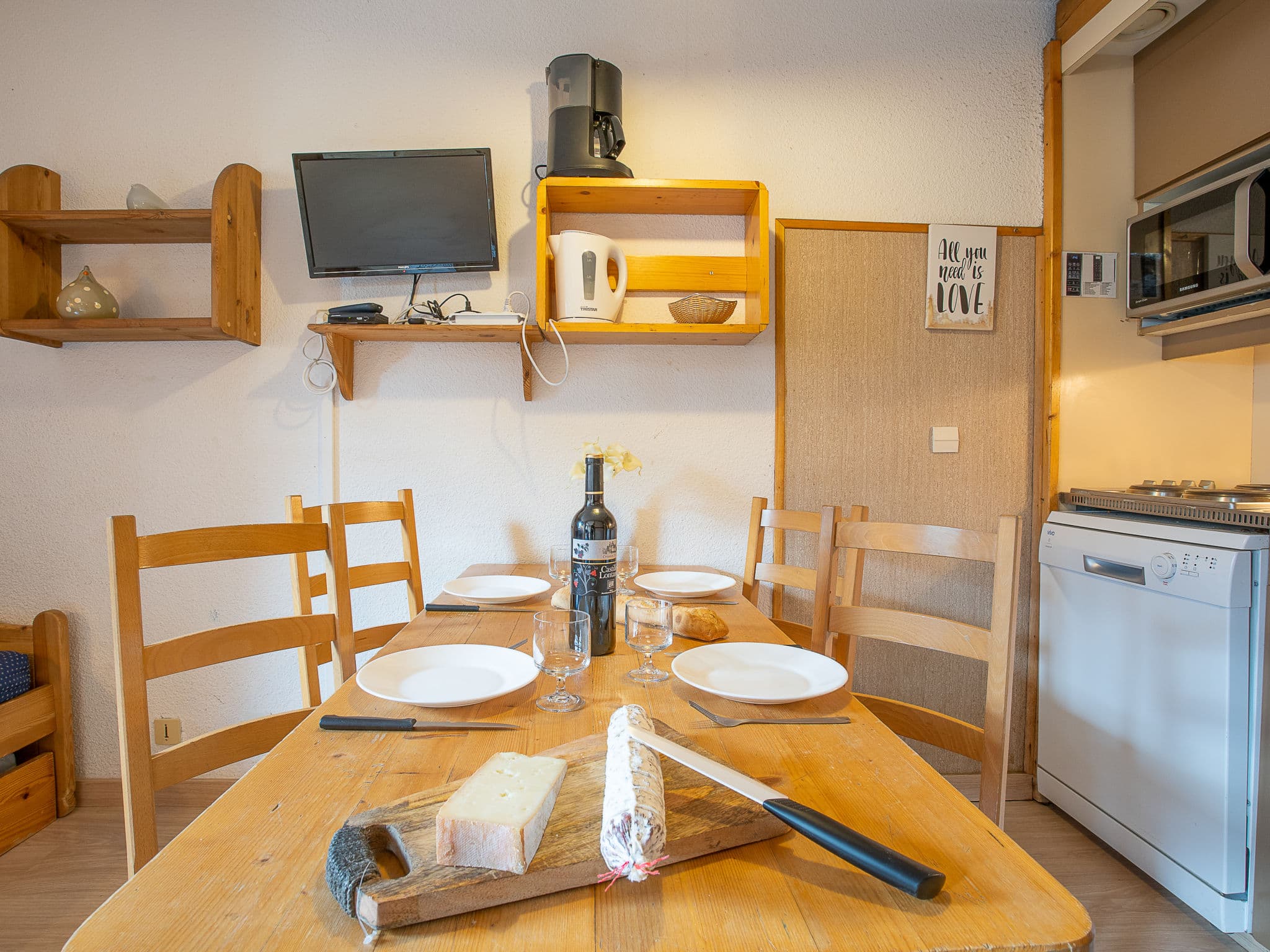 Kitchen / Dining Room