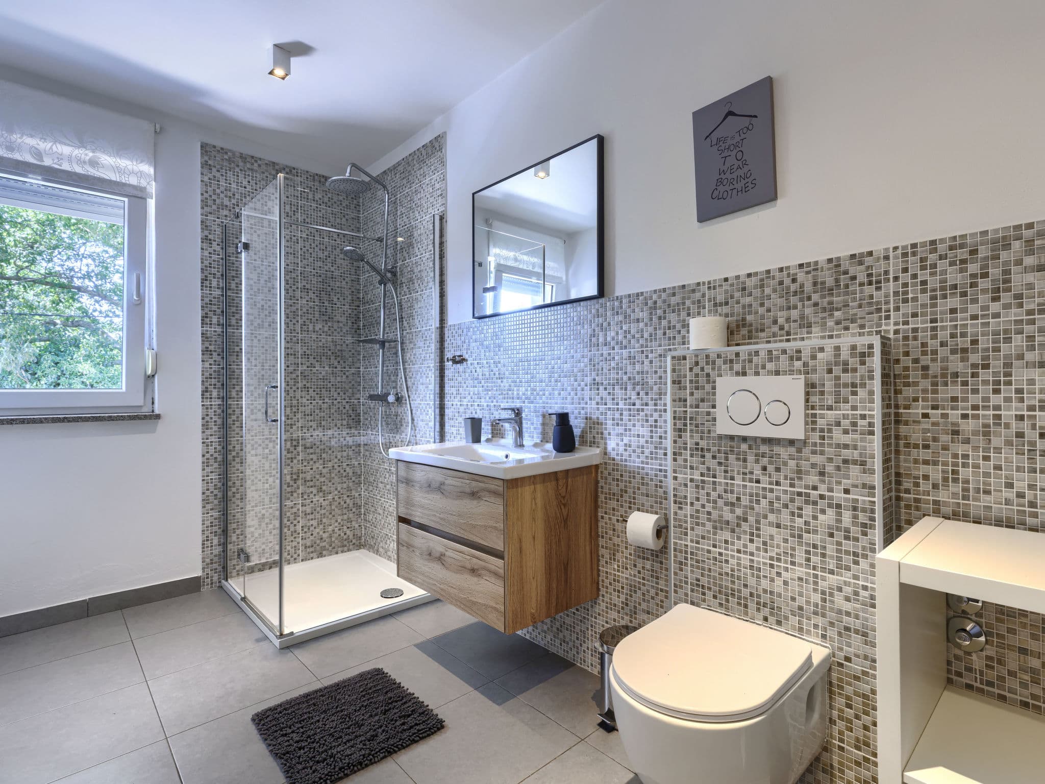 Bathroom / Wellness